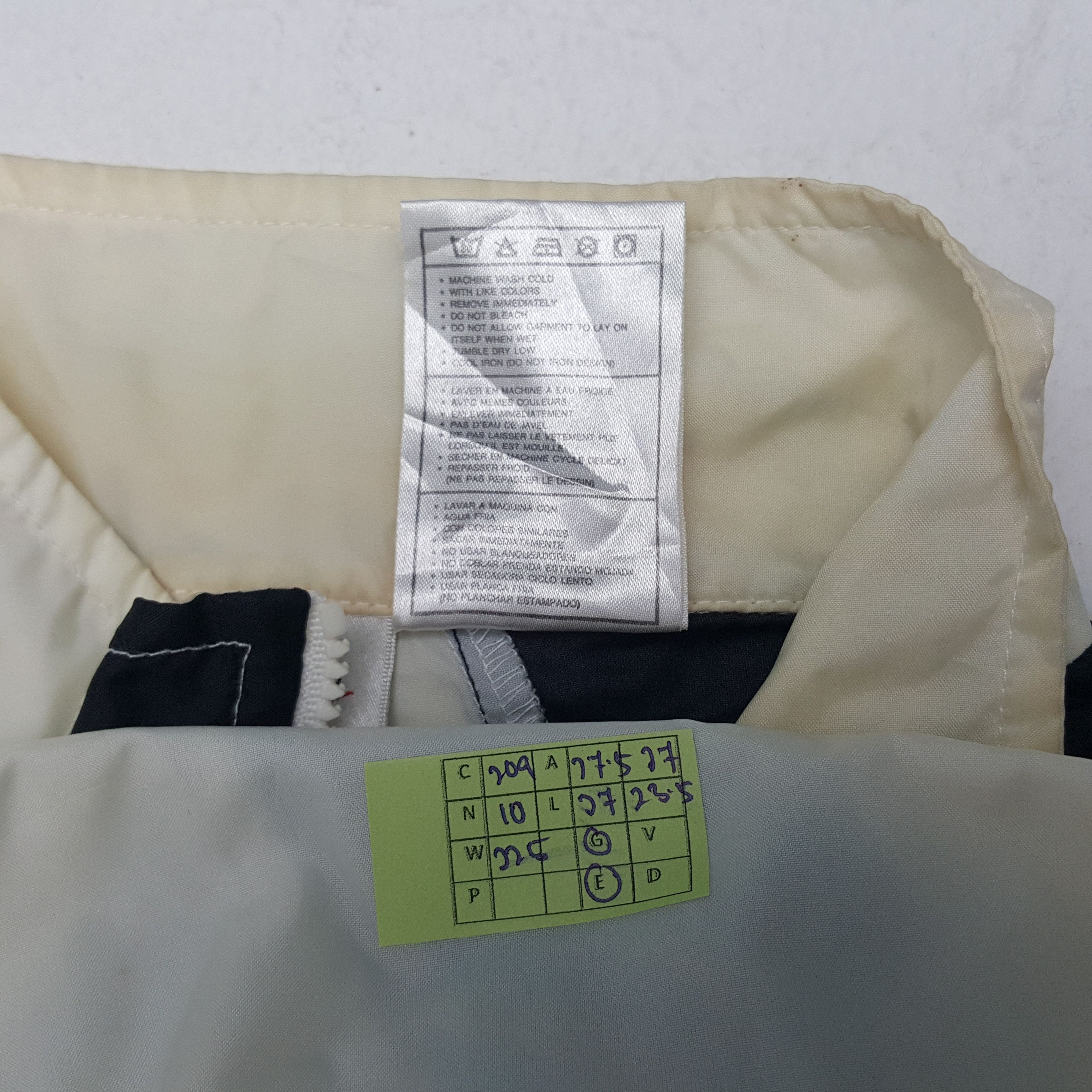 Nike × Vintage Vintage Nike American Sportwear Windbreaker Jacket Size US XXL / EU 58 / 5 - 8 Thumbnail
