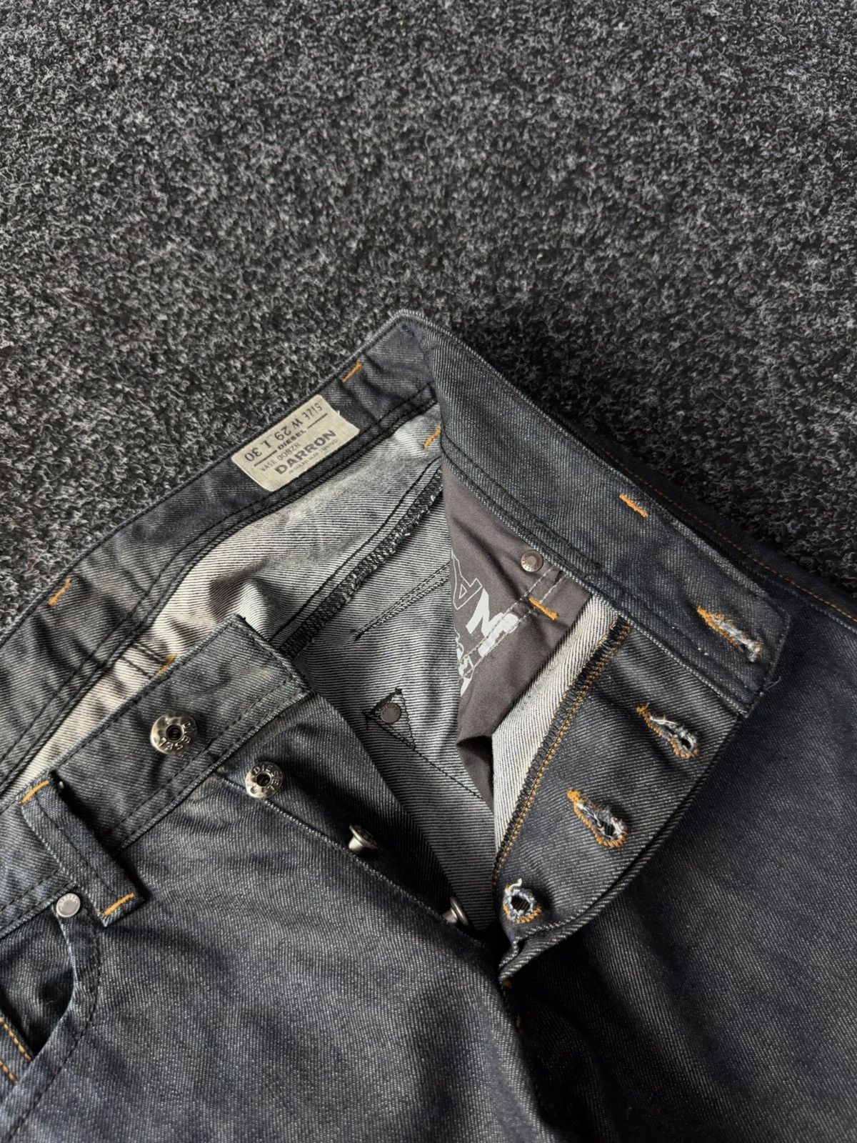 Diesel 00s Designer luxury Diesel Darron Tapered Dark Denim Jeans Size US 30 / EU 46 - 7 Thumbnail