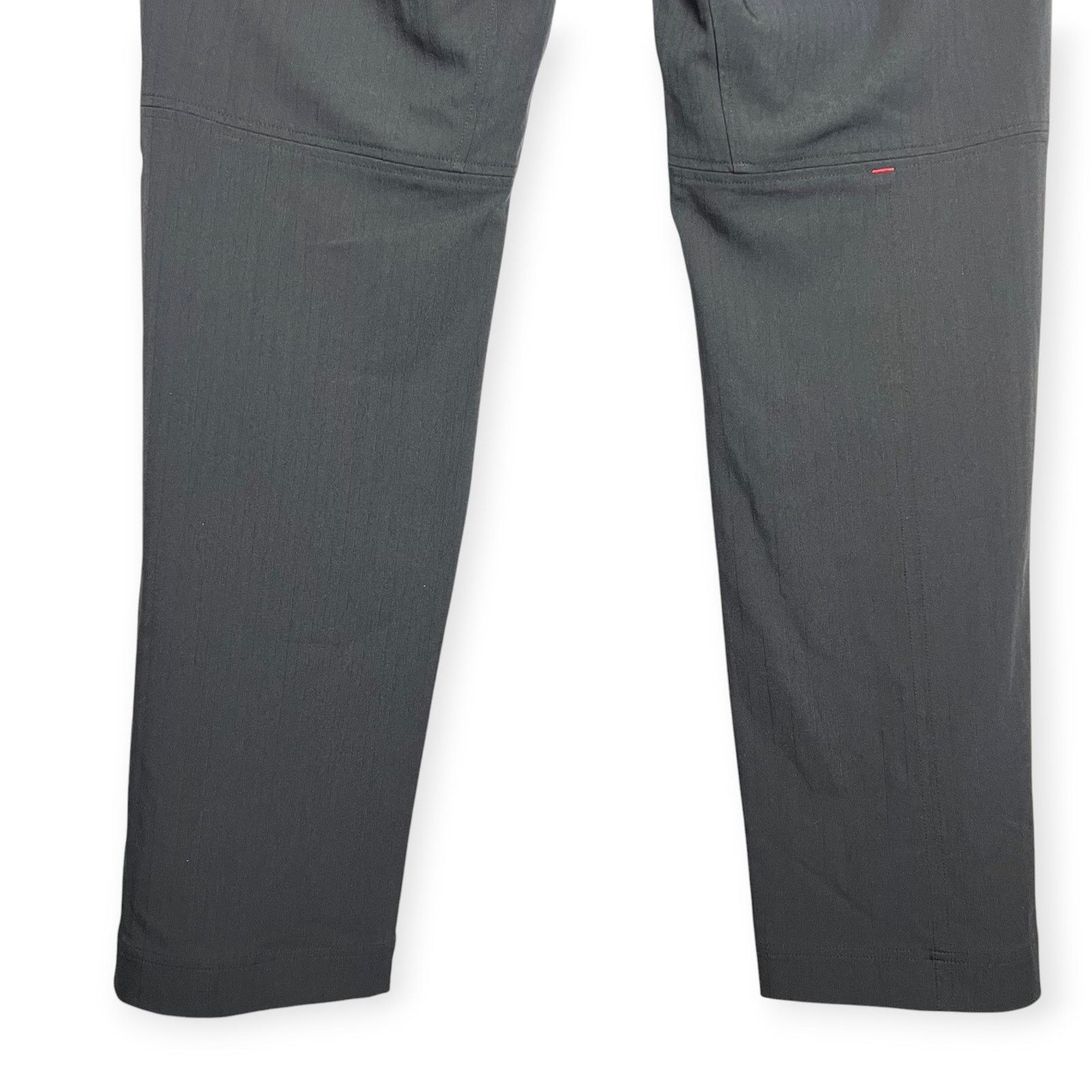 Lululemon Lululemon Technical Hiking Pants Black Vented Pinstripe 36 Size US 36 / EU 52 - 12 Thumbnail