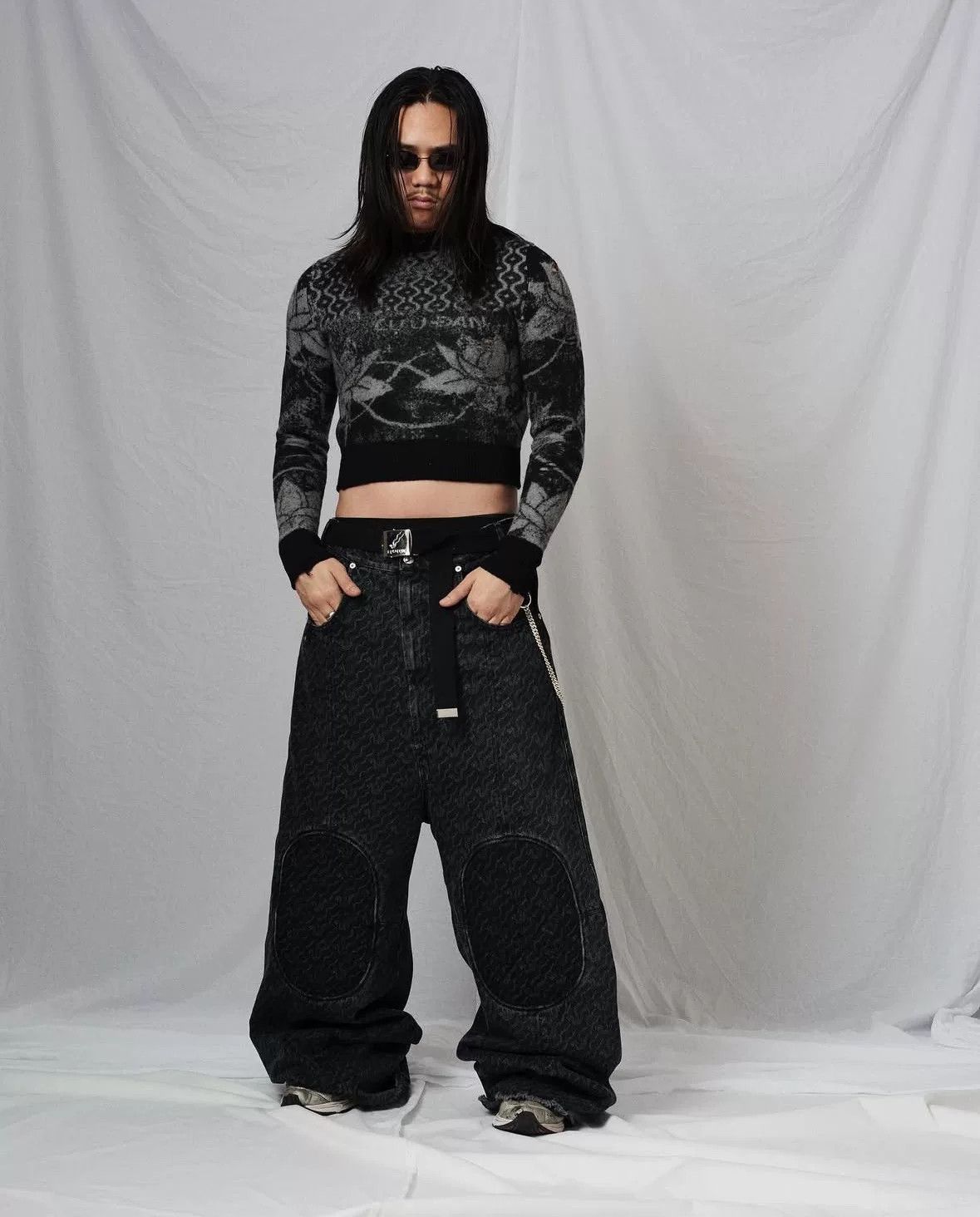 LUU DAN LU'U DAN Black Knee Patch Jeans Size US 28 / EU 44 - 1 Thumbnail