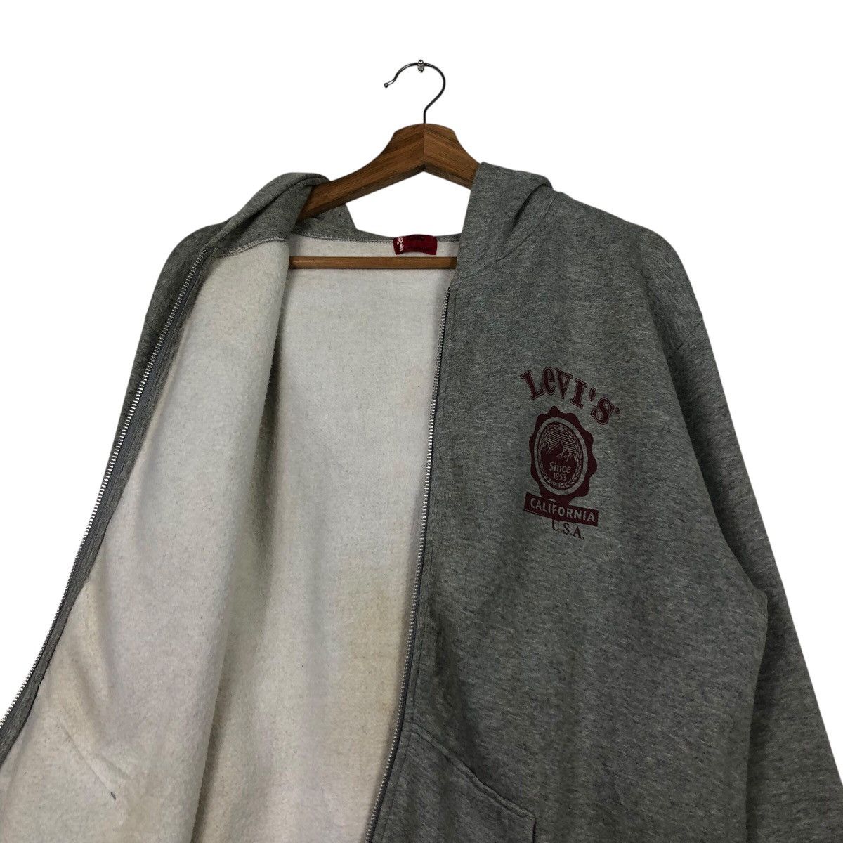 Levi's Vintage Levi’s Athleisure Hoodie — Red Tab, Crest Print Size US XL / EU 56 / 4 - 14 Thumbnail
