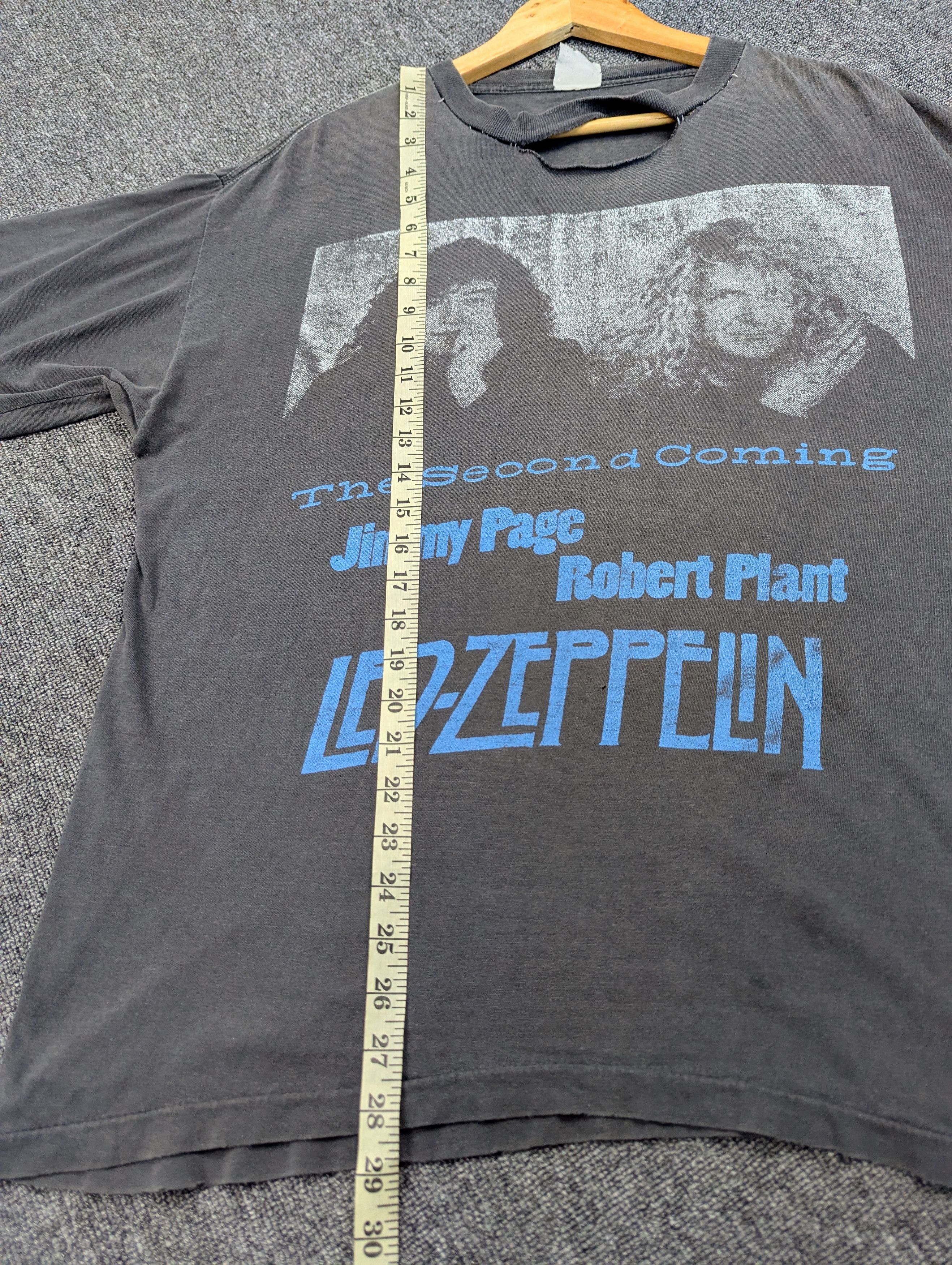 Band Tees 90s THRASHED Led Zeppelin Jimmy Page Robert Plant Band Tee Size US L / EU 52-54 / 3 - 21 Thumbnail