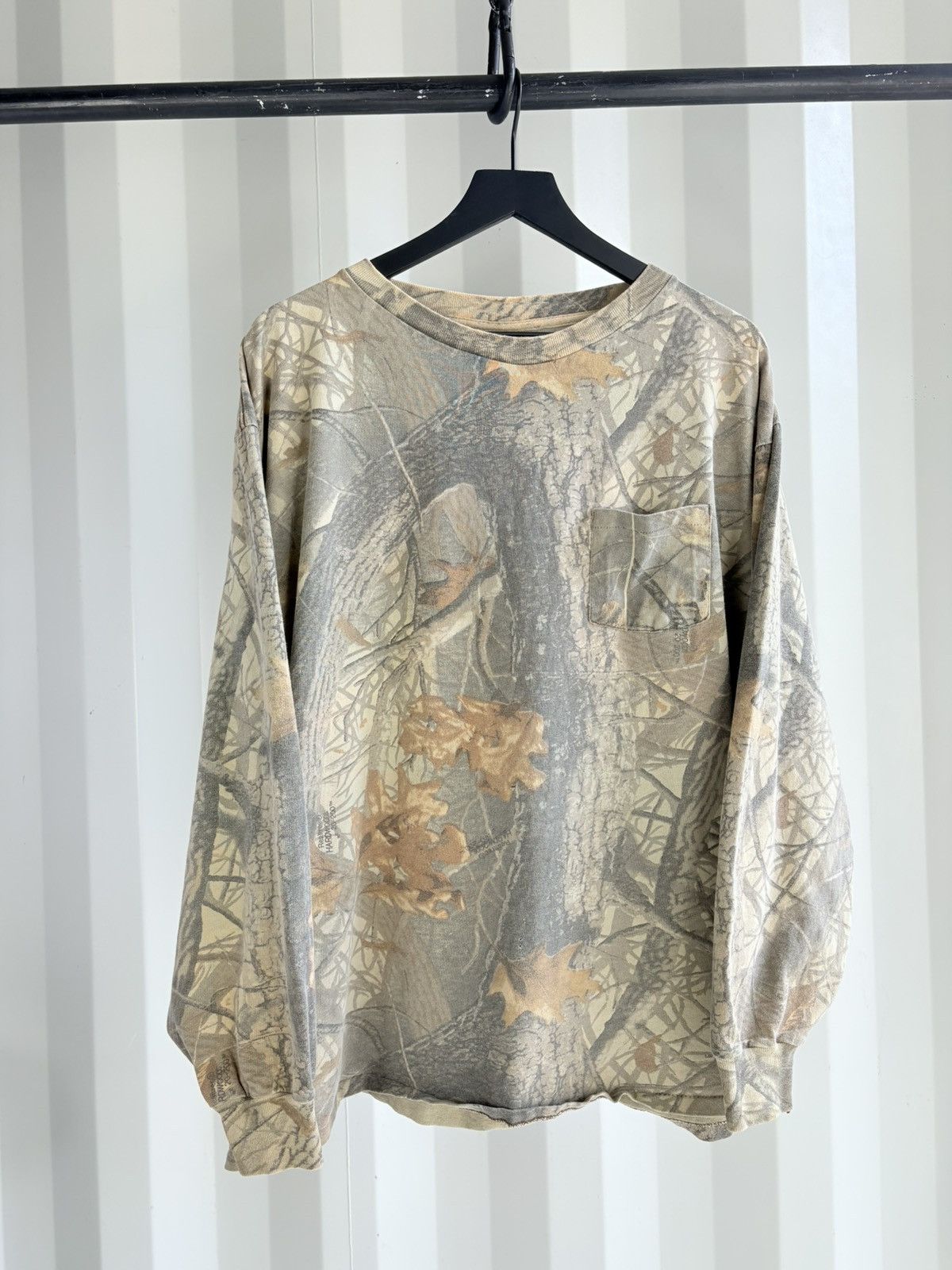 Vintage Thrashed Sun Faded Camo Shirt Distressed Band Tee Erd grunge Size US XL / EU 56 / 4 - 1 Thumbnail