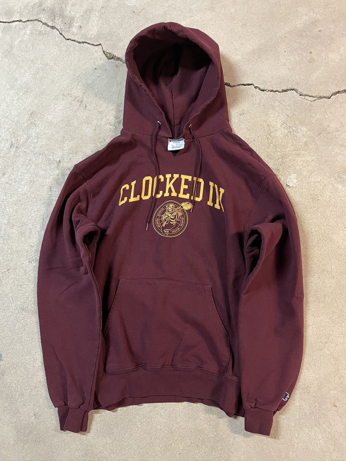 Champion Vintage 00s Champion Clocked In Burgundy Hoodie Size Large Size US L / EU 52-54 / 3 - 1 Thumbnail