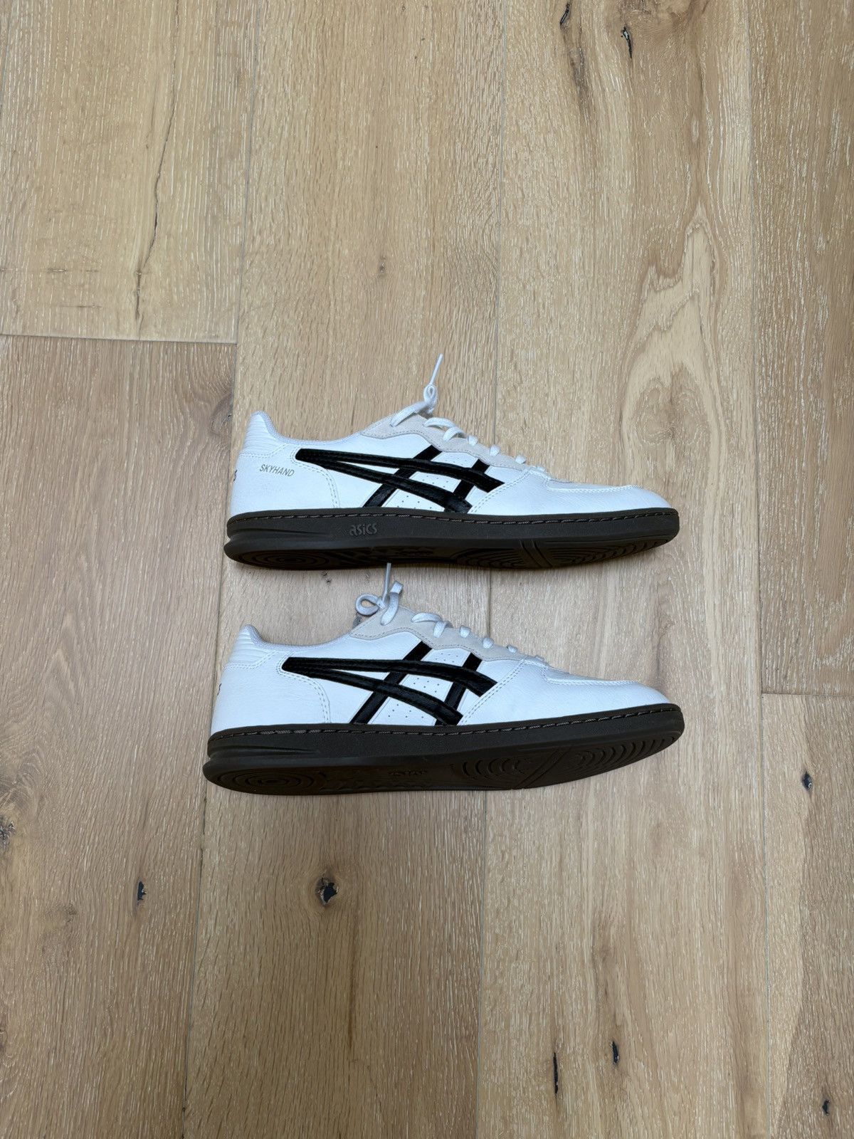 靴 ASICS SKYHAND OG BLACK / WHITE 25cm US7 SKYHAND OG | Unisex