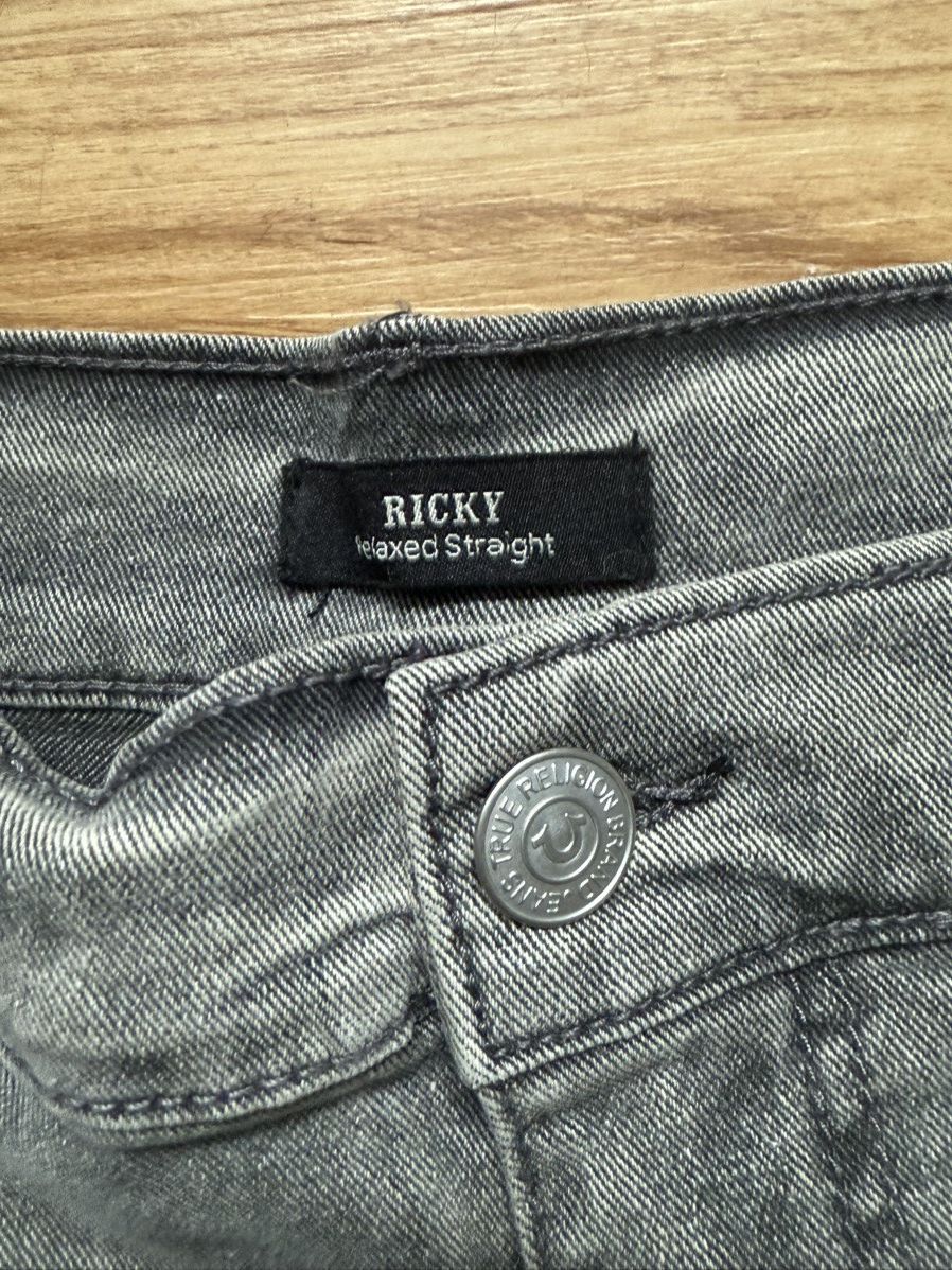 True Religion True Religion "Ricky" light grey denim shorts Size US 40 / EU 56 - 7 Thumbnail