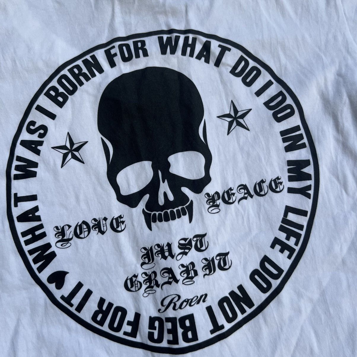 Roen 2000s Roen Mastermind Vkei Style V Neck Skull T-Shirt Size US M / EU 48-50 / 2 - 5 Thumbnail