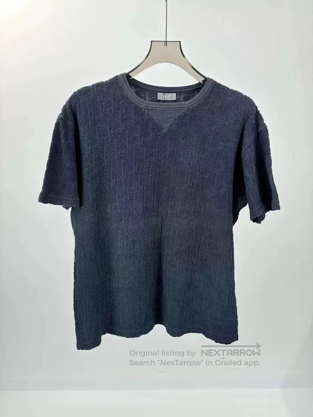 dior logo short sleeve t-shirt size small.