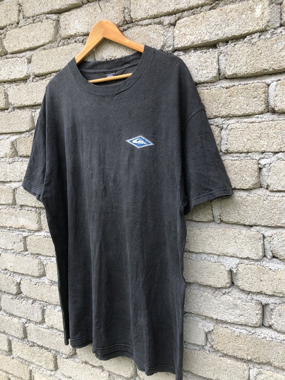 Quiksilver × Vintage Vintage 90s Faded Quiksilver Big Logo Backhit Tshirt Size US XL / EU 56 / 4 - 6 Thumbnail