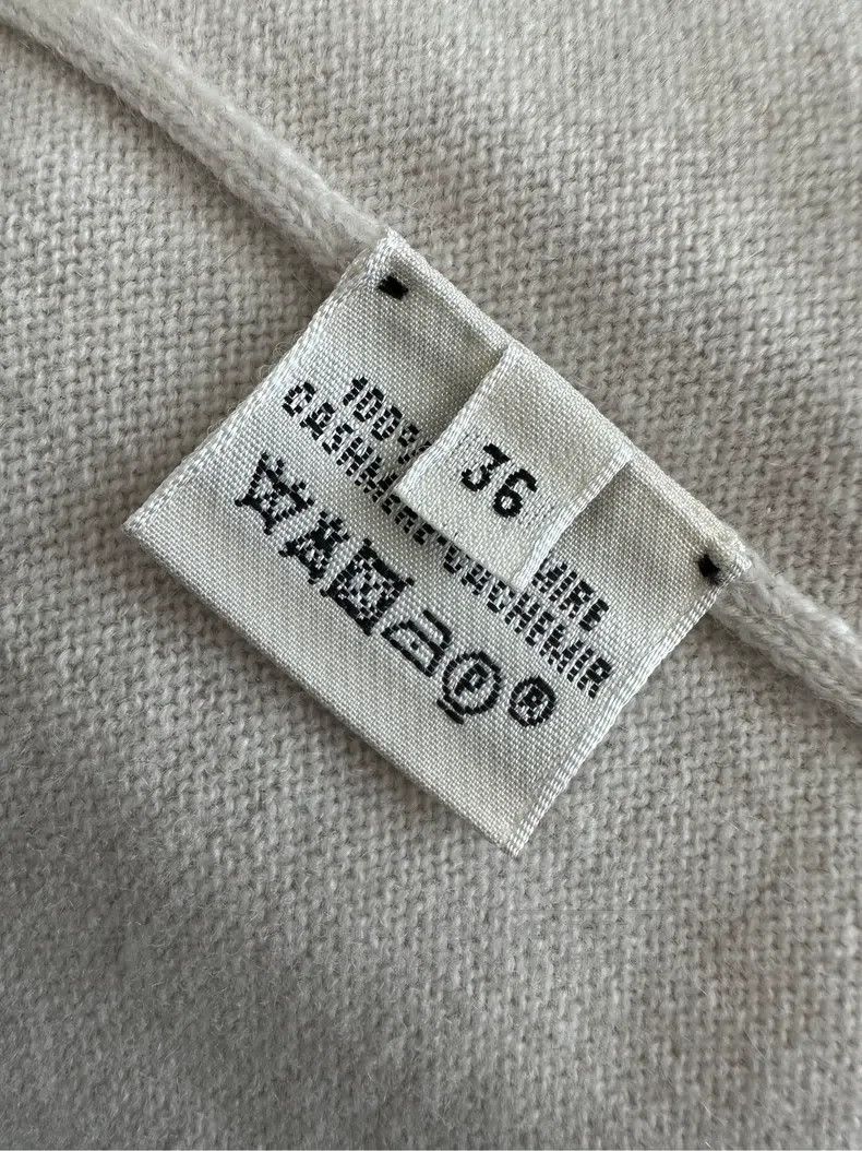 Hermes Hermes Letter H Cashmere Blended Slim Knit Long Sleeve, Ap Size XS / US 0-2 / IT 36-38 - 9 Thumbnail