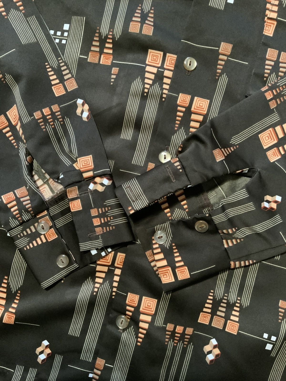 Vintage Vintage 1970s Venus California Geometric Disco Button Shirt Size US M / EU 48-50 / 2 - 7 Thumbnail