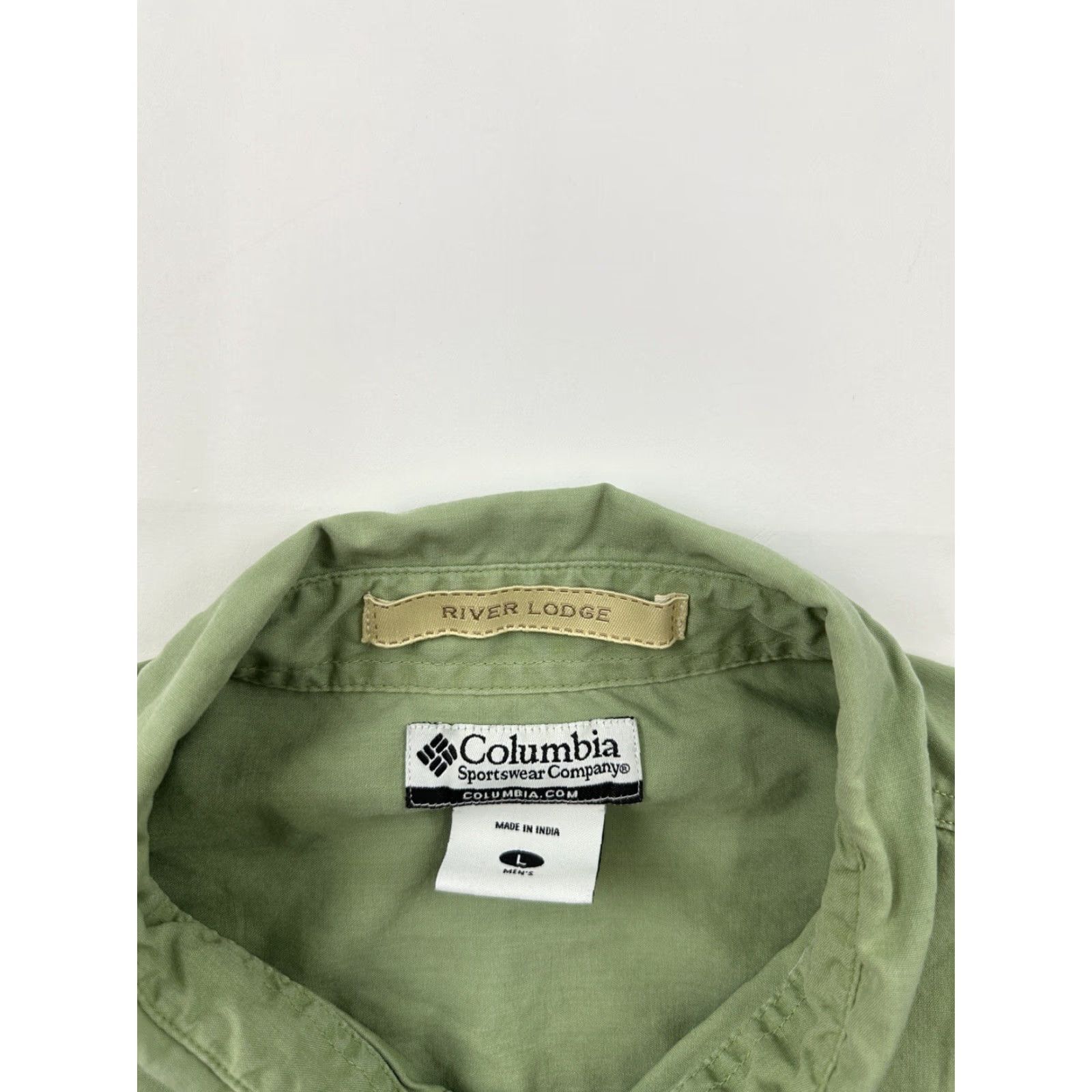 Vintage Columbia Shirt Mens L Green Button-Up Short Sleeve River Lodge Size US L / EU 52-54 / 3 - 4 Thumbnail