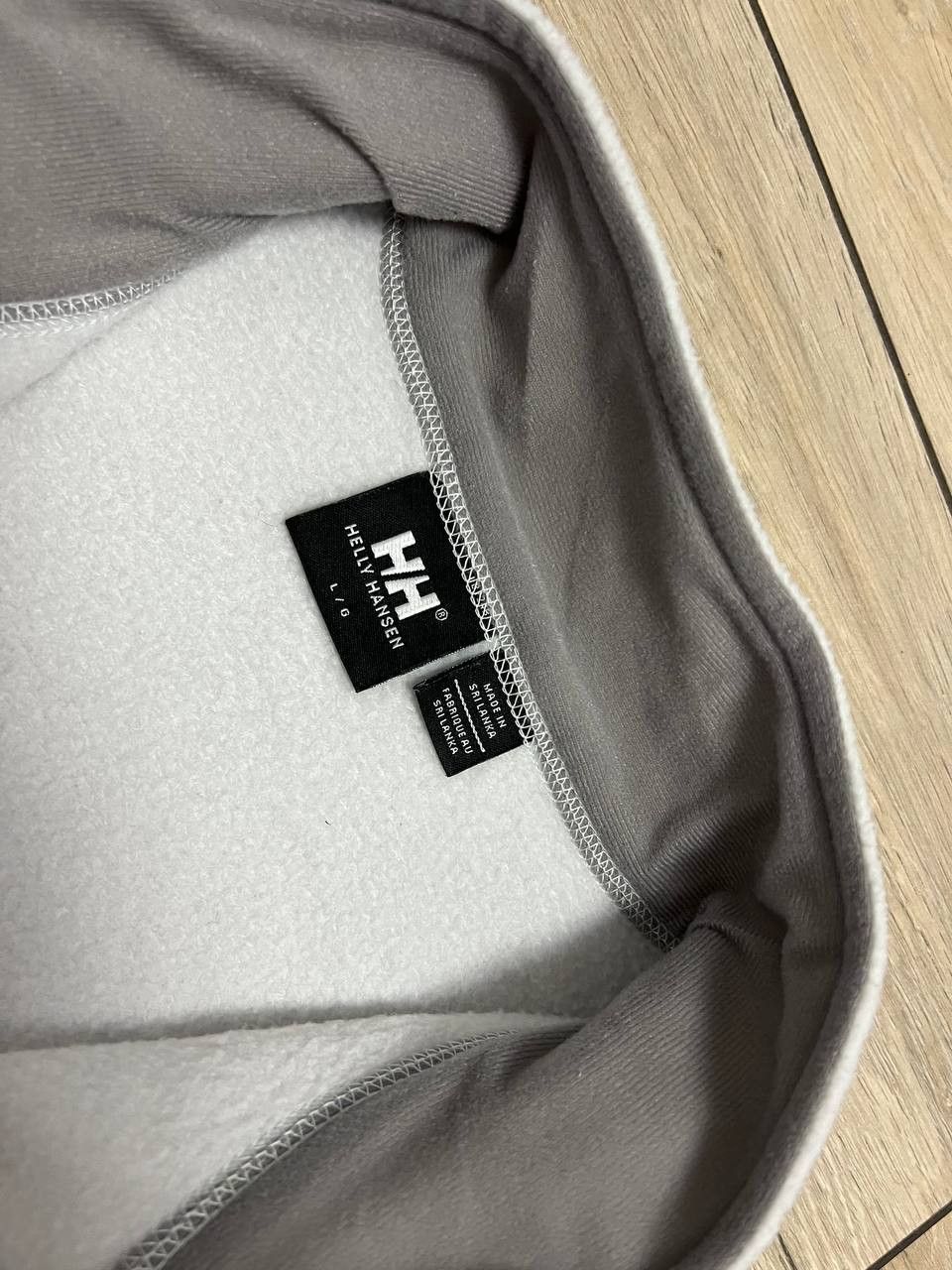 Helly Hansen Vintage Helly Hansen Fleece Jacket 1/2 Zip sz L White Active Size US L / EU 52-54 / 3 - 10 Thumbnail