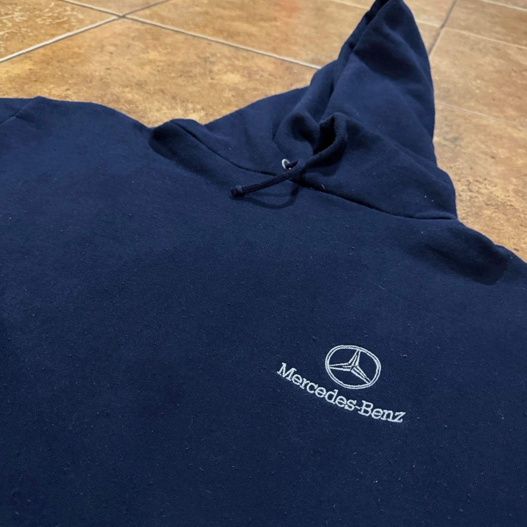 Mercedes-Benz VINTAGE Mercedes Benz Hoodie Pullover Regular Medium Blue Official Sweatshirt Mens Size US L / EU 52-54 / 3 - 2 Thumbnail