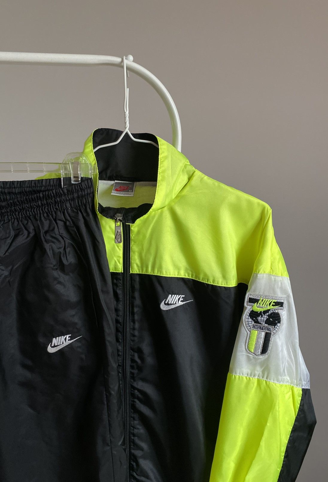Nike M Vintage Nike International Nylon Tracksuit Jacket Pants 90 Size 48R - 3 Thumbnail