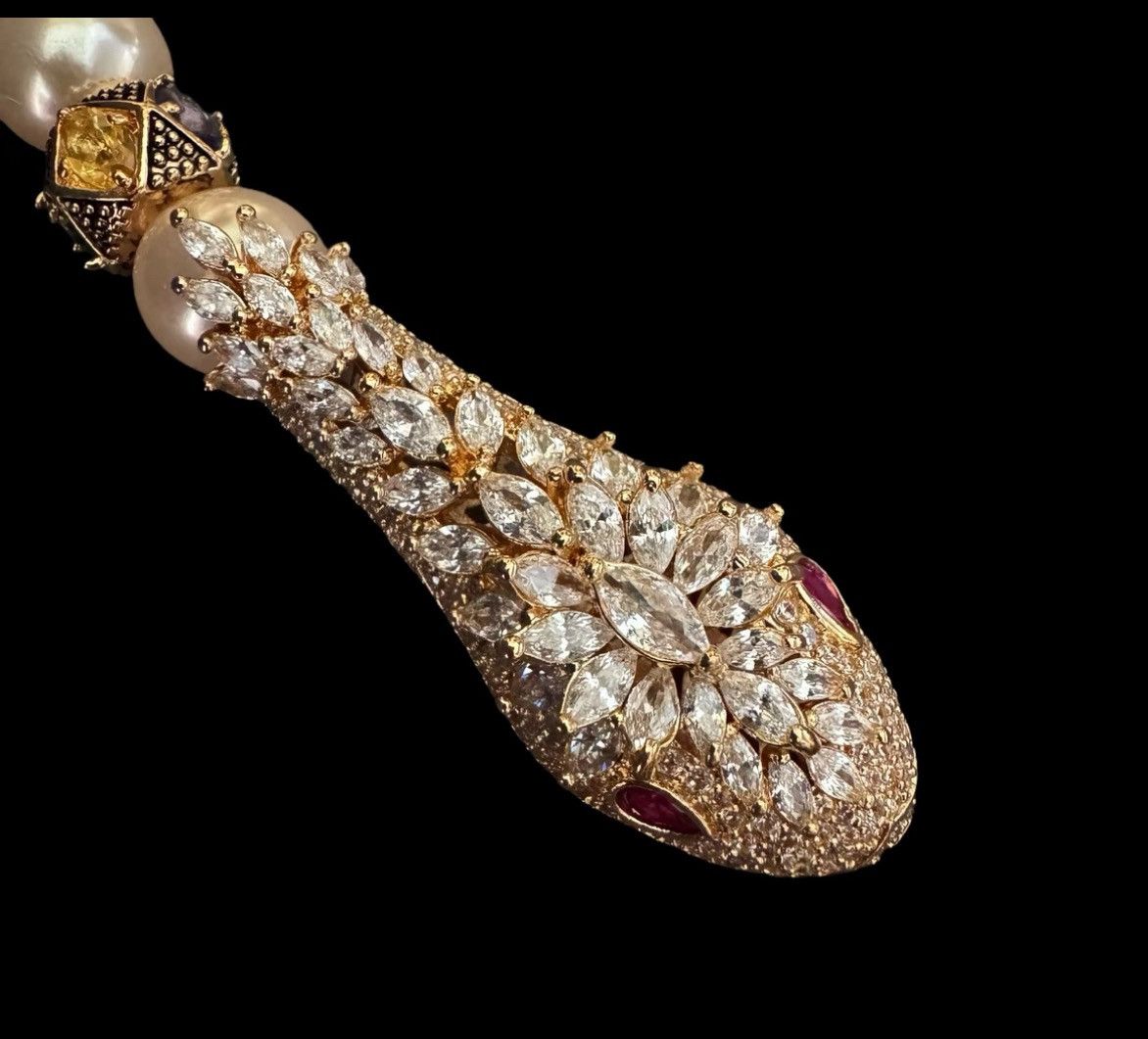 Other Alloy serpentine zircon, hand-setSerpentine type Size ONE SIZE - 1 Thumbnail