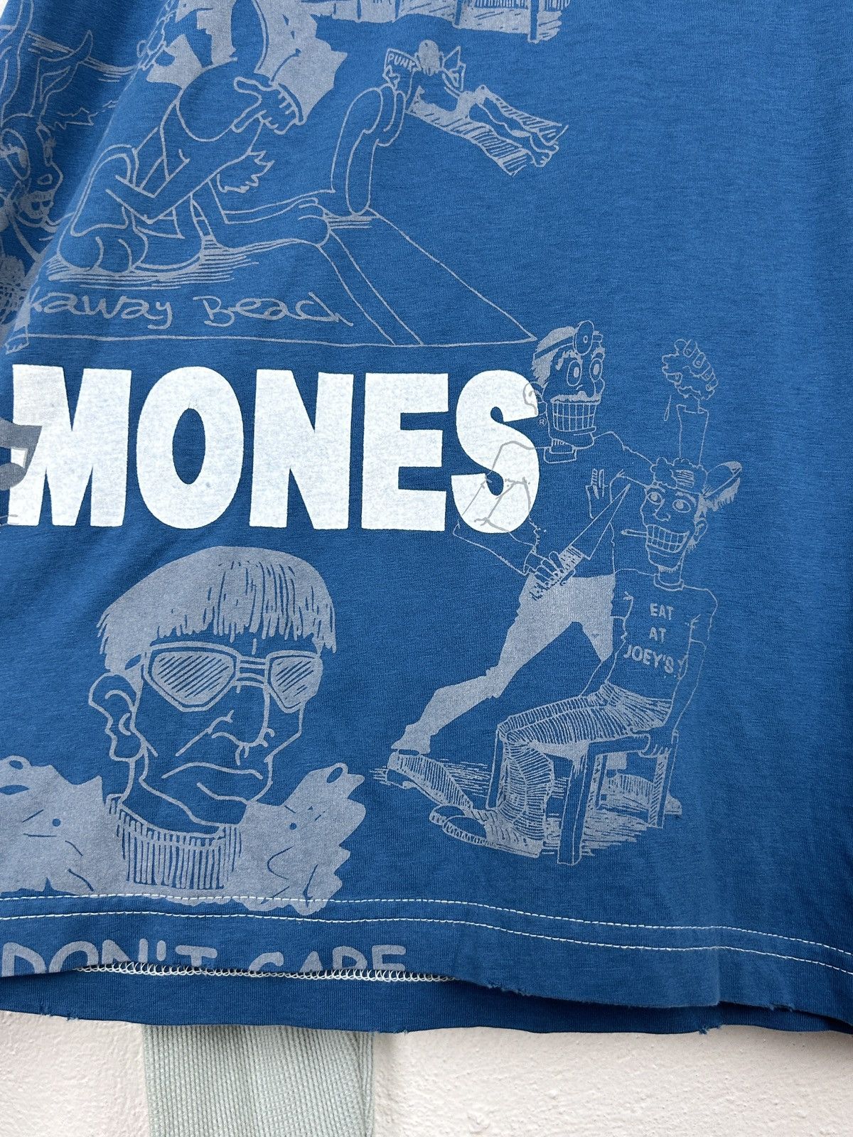 Band Tees Vintage Ramones Gabba Gabba T-Shirt Distressed Long Sleeve Size US XL / EU 56 / 4 - 7 Thumbnail