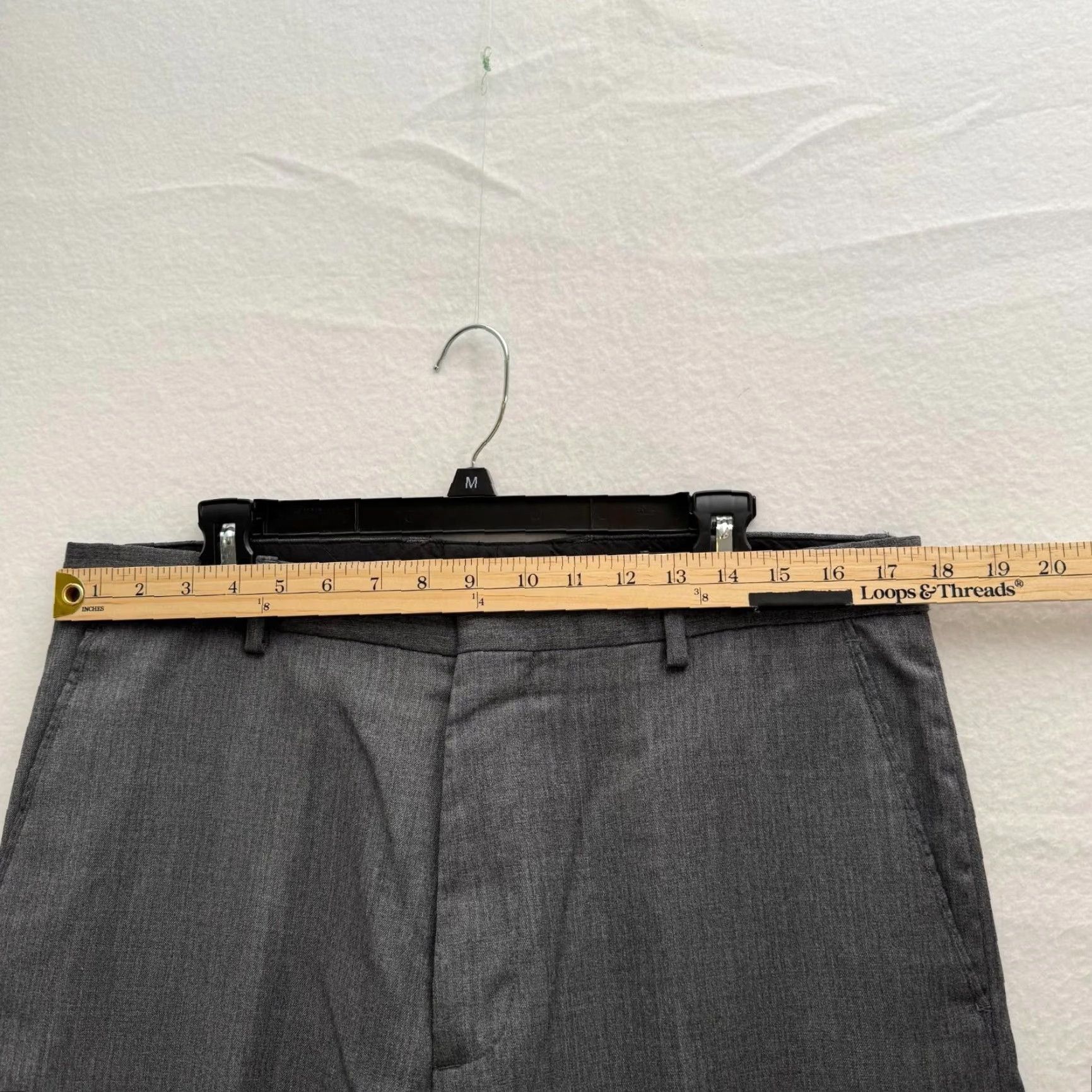Banana Republic VINTAGE Banana Republic Men’s Wool Pants Dress Pants 32x30 Gray 2006 Y2K Relaxed Regular 35x30 Trousers Mens Size US 32 / EU 48 - 4 Thumbnail