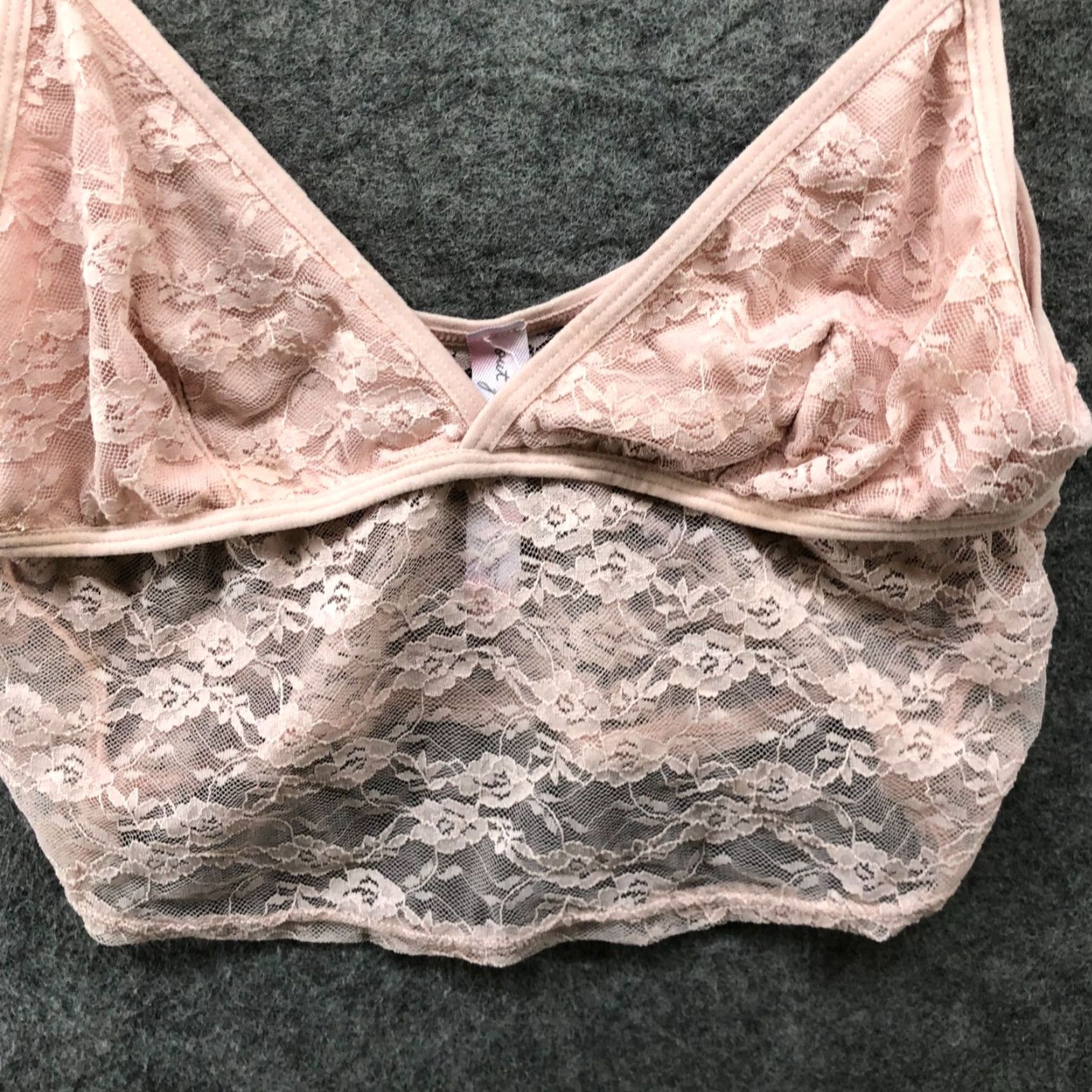 Urban Outfitters Urban Outfitters Lace Cami Top Bralette Womens S Pink Cropped Sheer Lined Tank Camisole V-Neck Spaghetti Strap Summer Style Cropped Shirt Size S / US 4 / IT 40 - 4 Thumbnail
