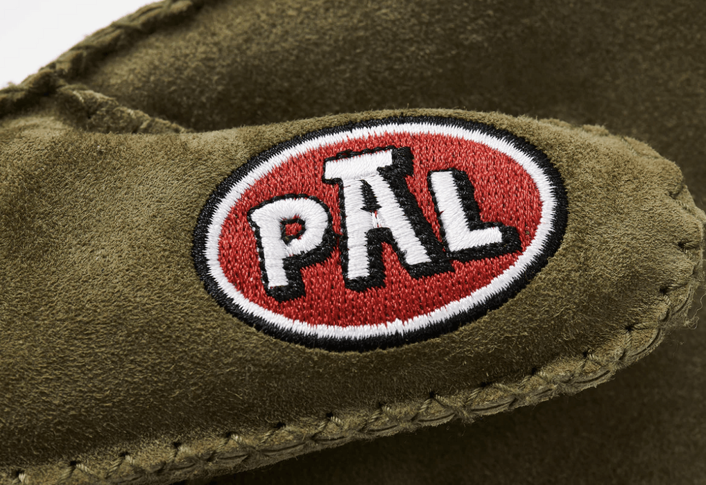 Palace (L/XL) palace ugg sheepskin mitten Olive | Grailed