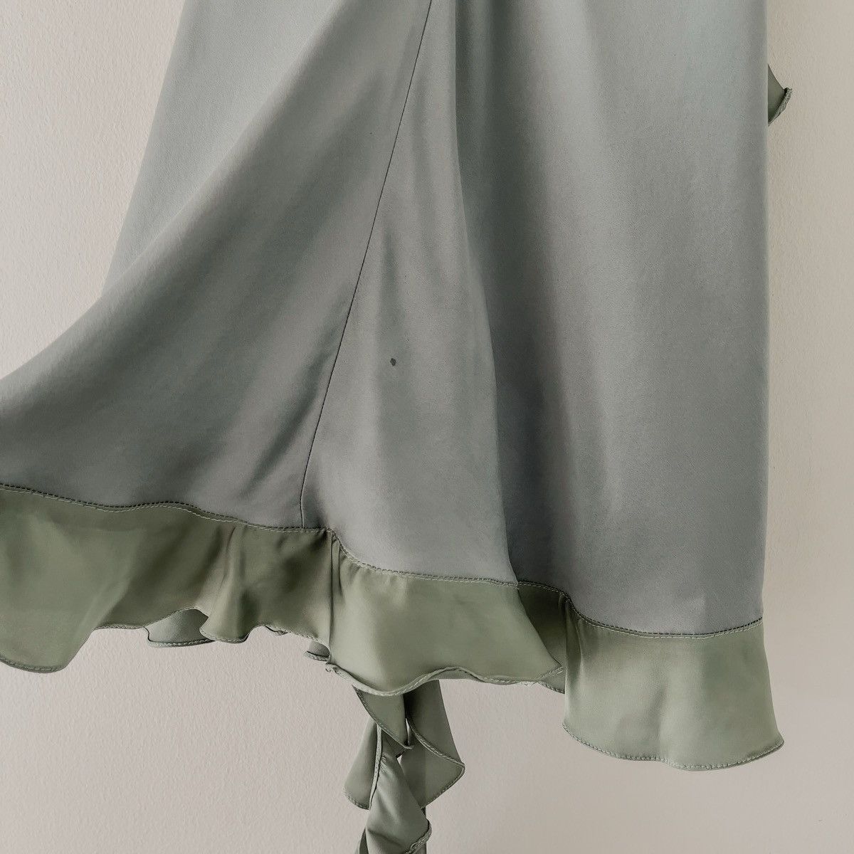 Victoria's Secret × Vintage Special! Romantic VS Dusty Green Silk Mini Dress (Medium) Size M / US 6-8 / IT 42-44 - 13 Thumbnail