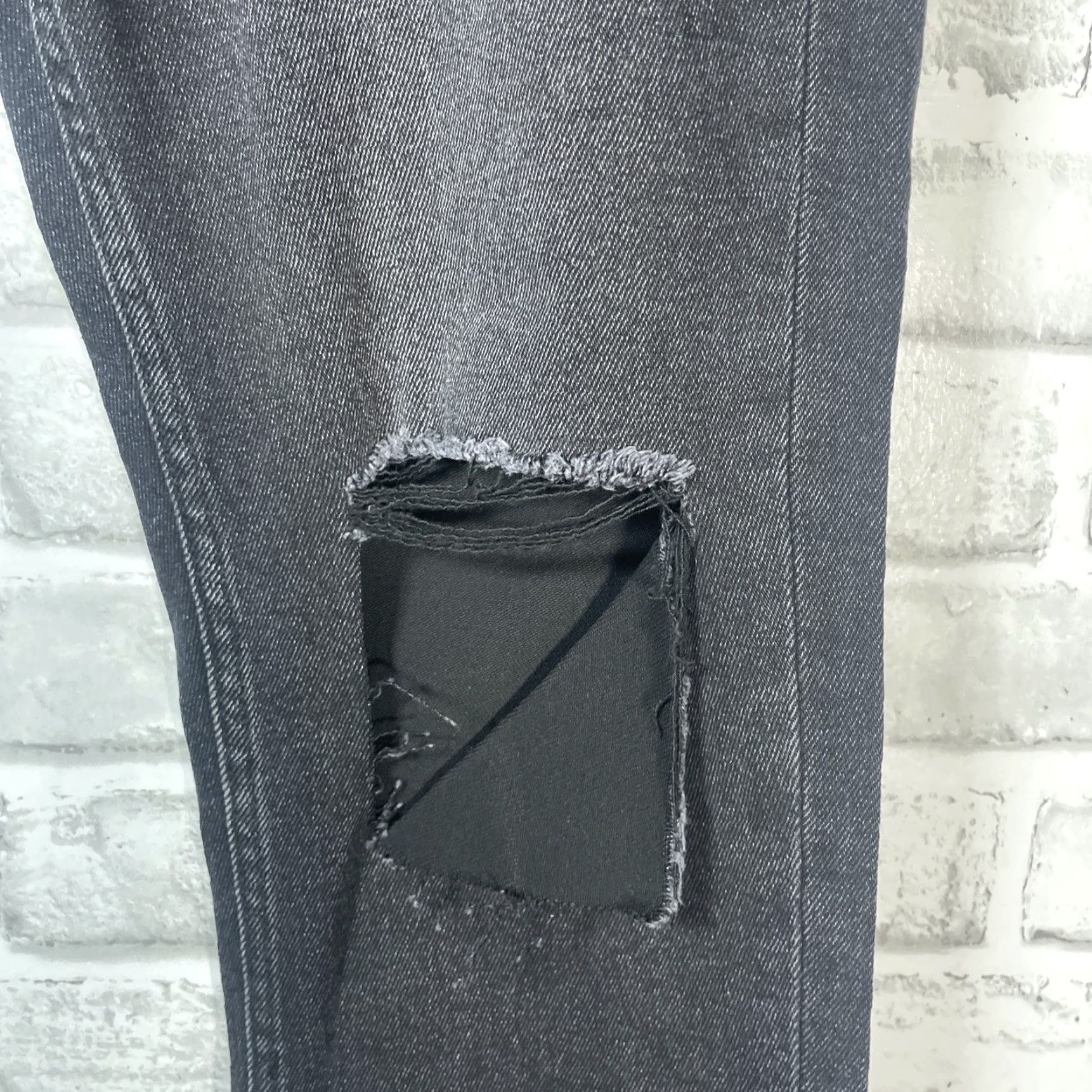Denime NWT Dear John Jeans Distressed Black Womens Size 30 Inseam 27 Straight Denim Package Distressed Black Jeans Womens NWT Dear John Size 30" / US 8 / IT 44 - 5 Thumbnail