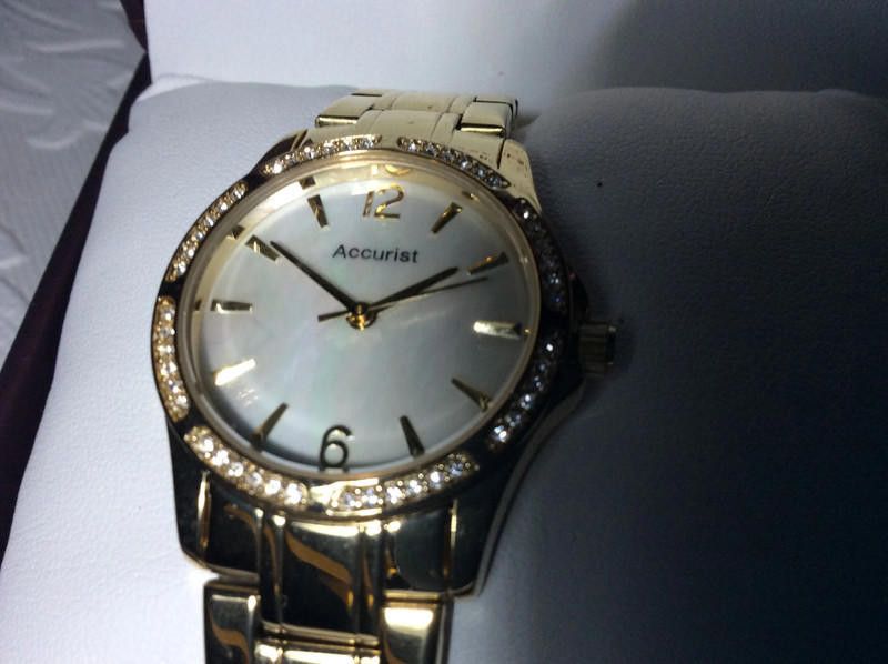 Designer Accurist ladies gold bracelet watch Size ONE SIZE - 3 Thumbnail