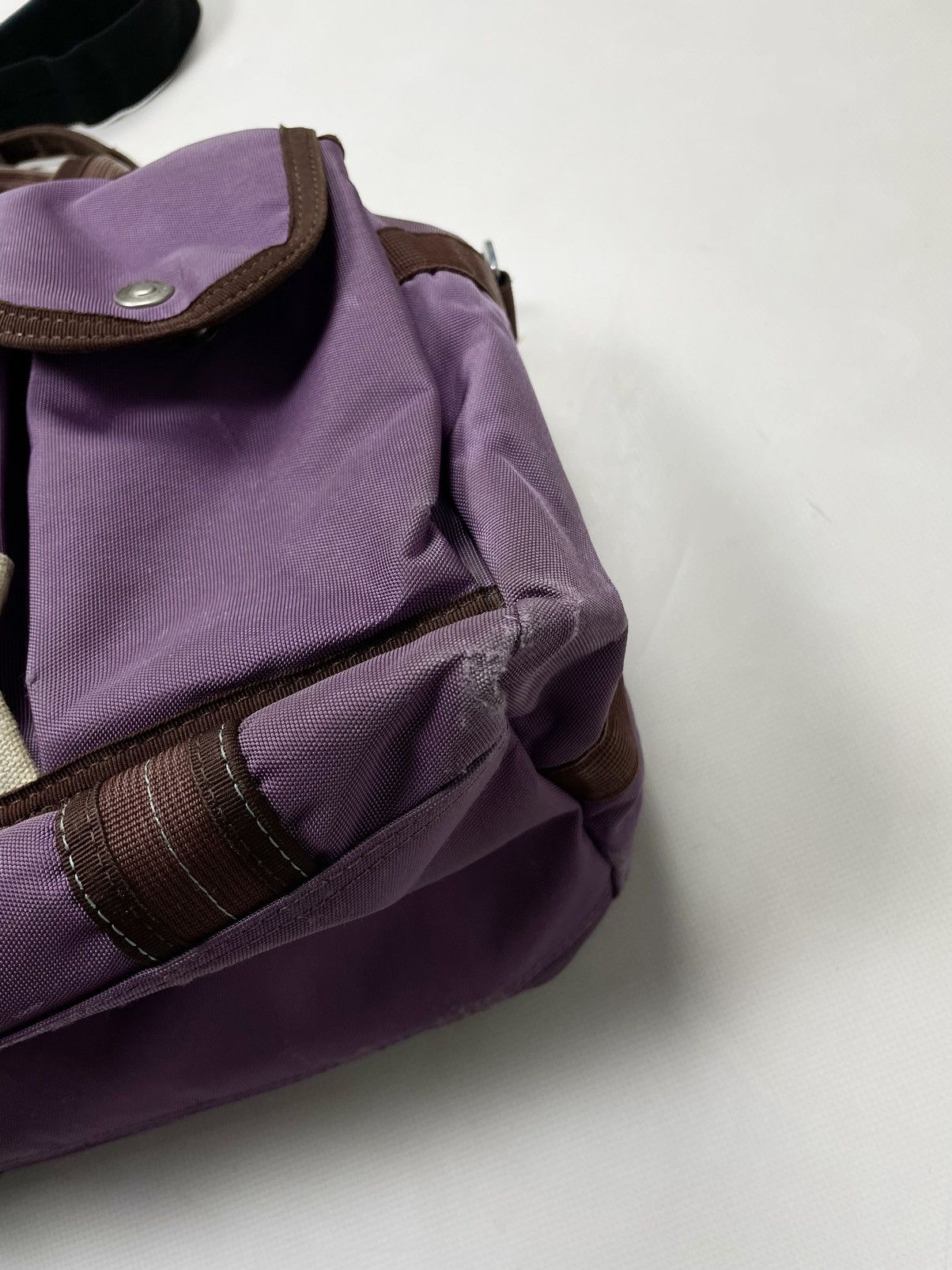 Japanese Brand George Gina & Lucy Six Pack Vintage Purple Carabiner Bag GGL Size ONE SIZE - 6 Thumbnail