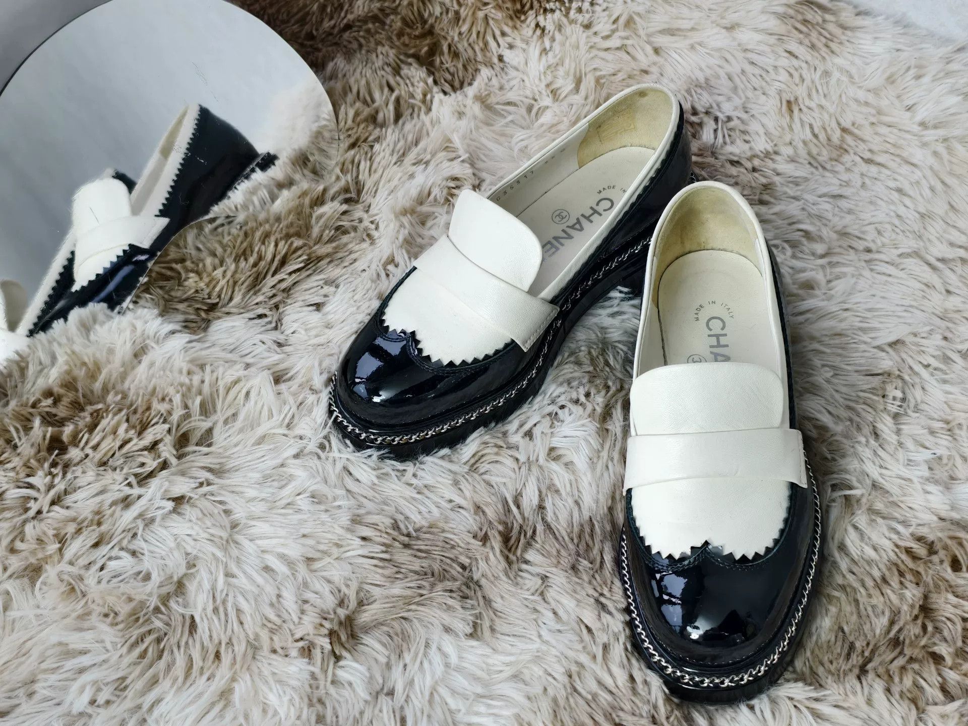 Chanel Chanel Black White Patent Leather Loafers Size US 4 / IT 34 - 1 Thumbnail
