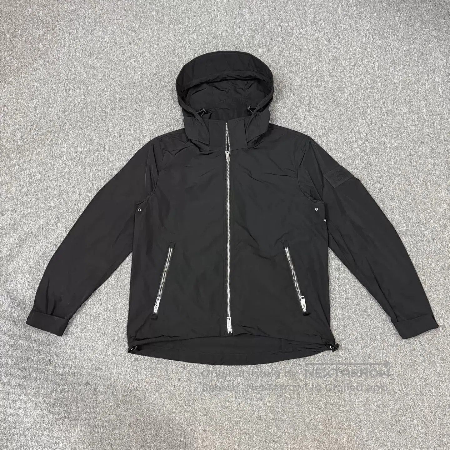 Burberry Black Hooded Zip. Size US M / EU 48-50 / 2 - 1 Thumbnail