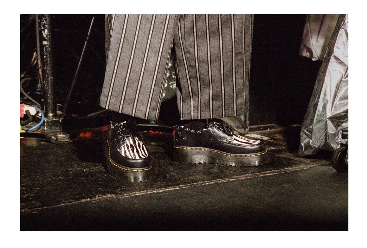 Dr. Martens Flowers Size US 8 / EU 41 - 4 Thumbnail