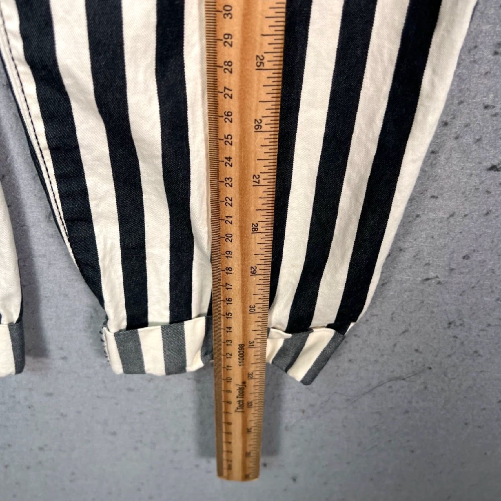 Altuzarra VINTAGE Altuzarra Black & White Striped Crop Pants Womens 38 Slim Fit w/ Waist Tie Size 26" / US 2 / IT 38 - 7 Thumbnail