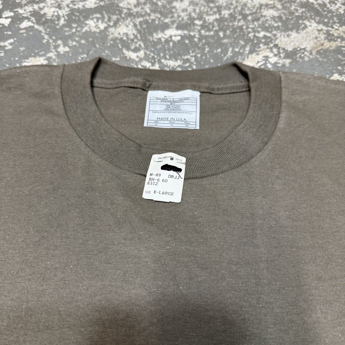 Nike Vintage Nike Brown Blank No Swoosh 90s Tshirt USA Size US XL / EU 56 / 4 - 9 Thumbnail
