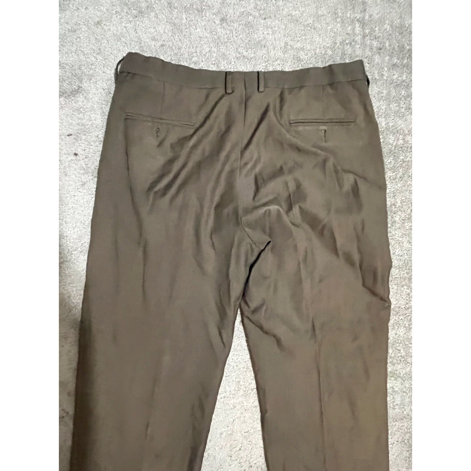 Haggar Haggar Classic Fit Pants Men 38x29 Brown Stretch Waist Pleated Front Chinos & Khakis Flat Front Front Type Zip-Front Size US 38 / EU 54 - 4 Thumbnail