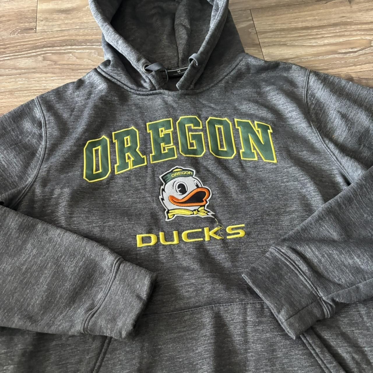 Vintage Crazy Vintage Y2K/2000s Oregon Ducks Grey Pullover Hoodie! Size M Size US M / EU 48-50 / 2 - 5 Thumbnail