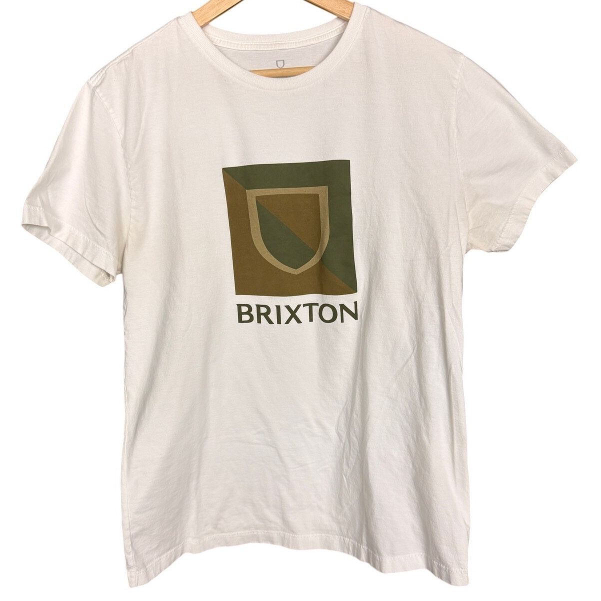 Brixton Brixton Shield Logo White Tailored Fit T-Shirt Men's Large Size US L / EU 52-54 / 3 - 2 Thumbnail