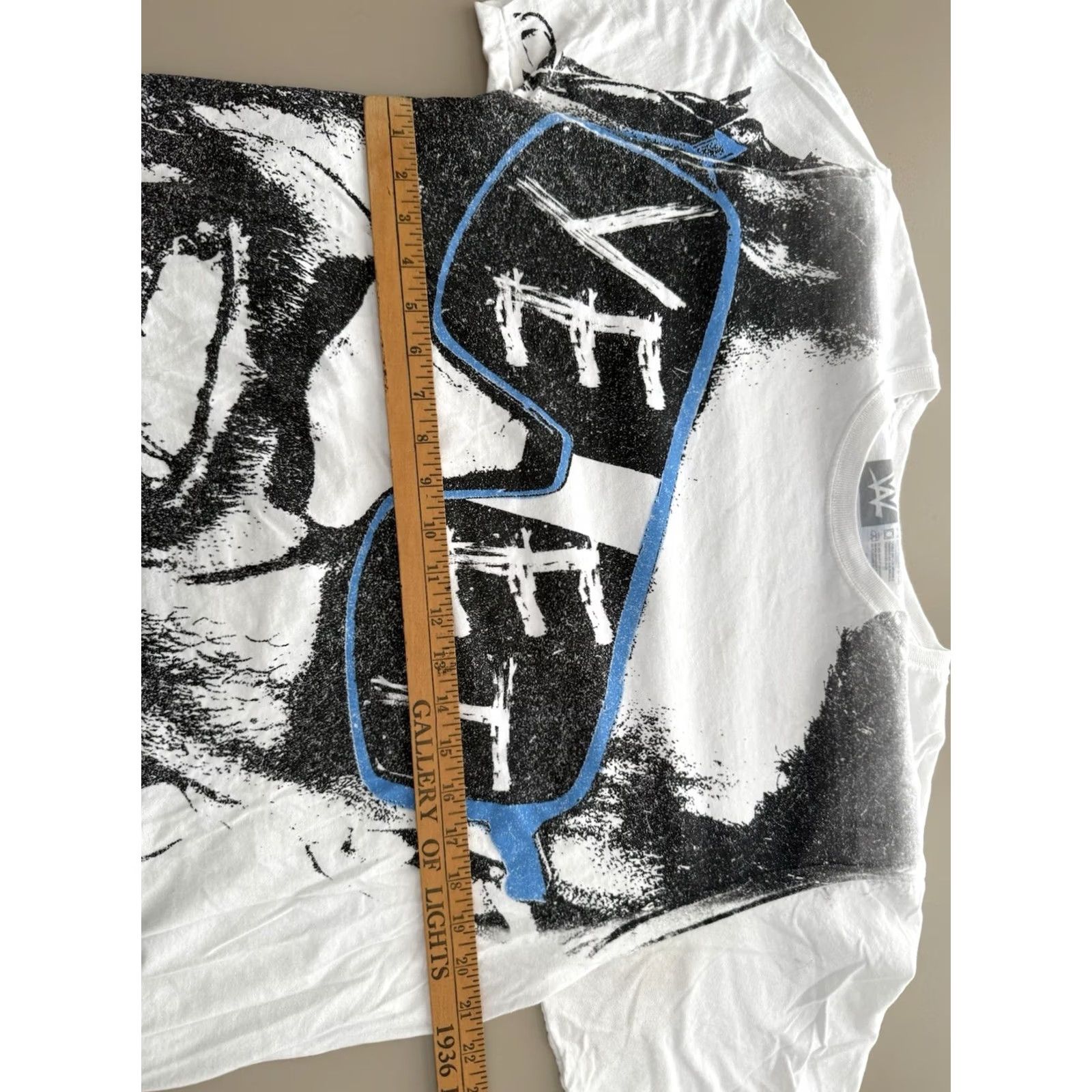 Vintage VINTAGE not | WWE YEET Dream Graphic T-Shirt Men’s XL White Blue Palm Tree Authentic Wear Size US XL / EU 56 / 4 - 4 Thumbnail
