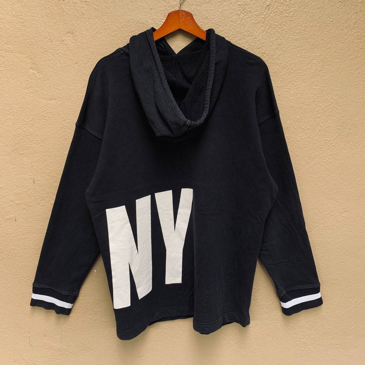 DKNY Vintage Y2K DKNY Big Logo Hoodie Size US L / EU 52-54 / 3 - 2 Thumbnail