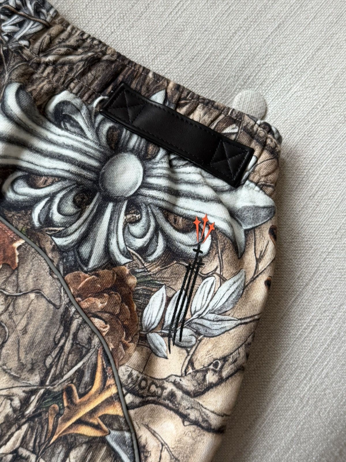 Chrome Hearts Chrome Hearts Nocta Drake sample camo sweatpants Size US 32 / EU 48 - 3 Thumbnail