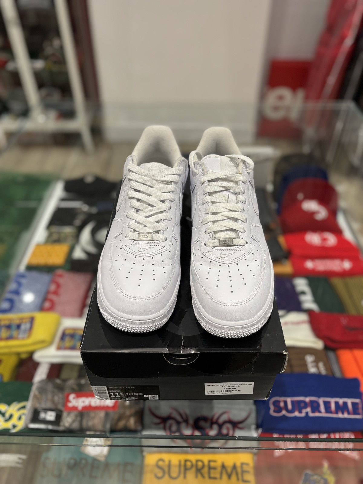 Nike × Supreme Nike Air Force 1 Low Supreme White Size: 11.5 Size US 11.5 / EU 44-45 - 3 Thumbnail