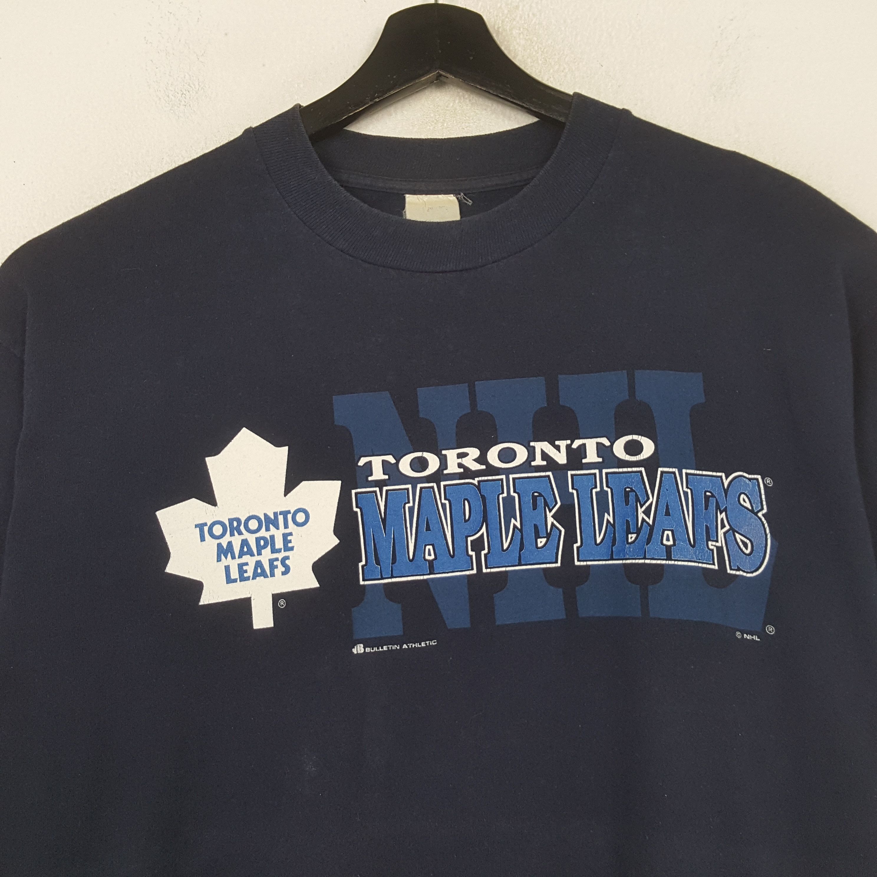 Vintage Toronto Maple Leafs Ice Hockey Team Vintage Tshirt RR27 Size US L / EU 52-54 / 3 - 2 Thumbnail