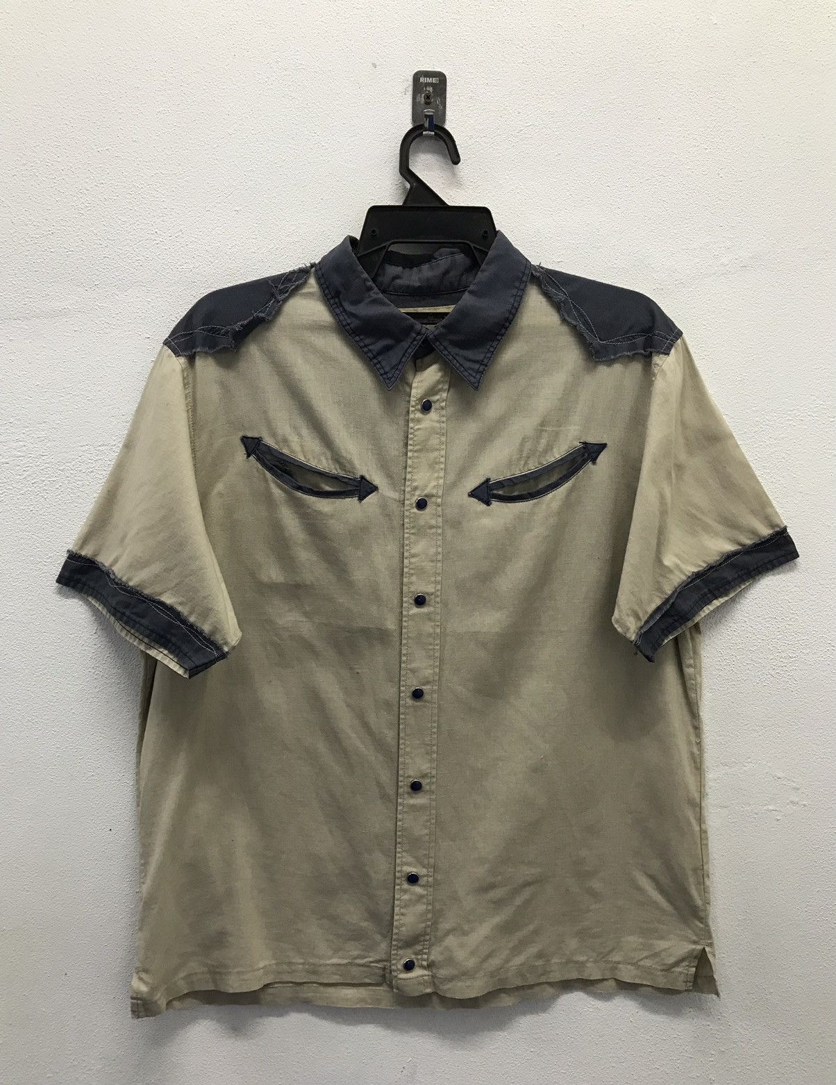 Japanese Brand × Vintage Vintage Pineapple Juice Born In Hawaii Shirt Button Up Size US L / EU 52-54 / 3 - 1 Thumbnail