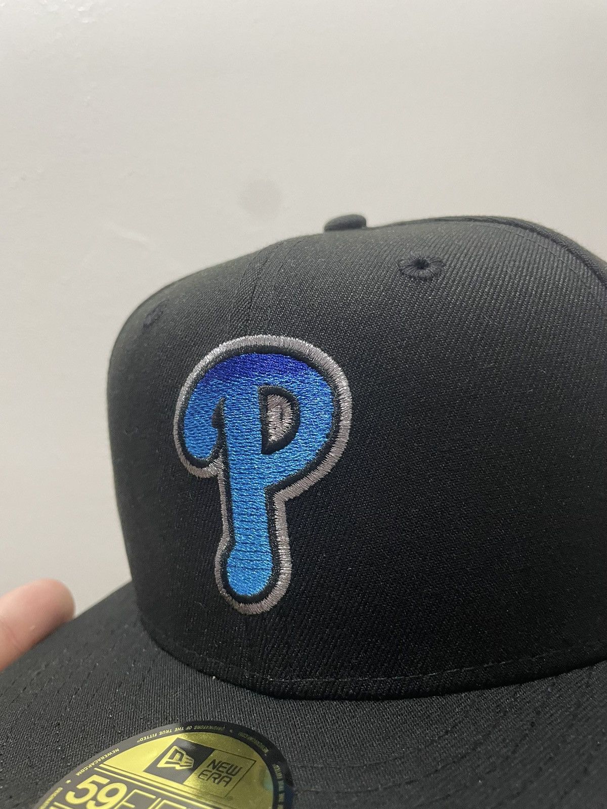 MLB Myfitteds Philadelphia Phillies PlayStation 2 size 7 5/8 Size ONE SIZE - 2 Thumbnail
