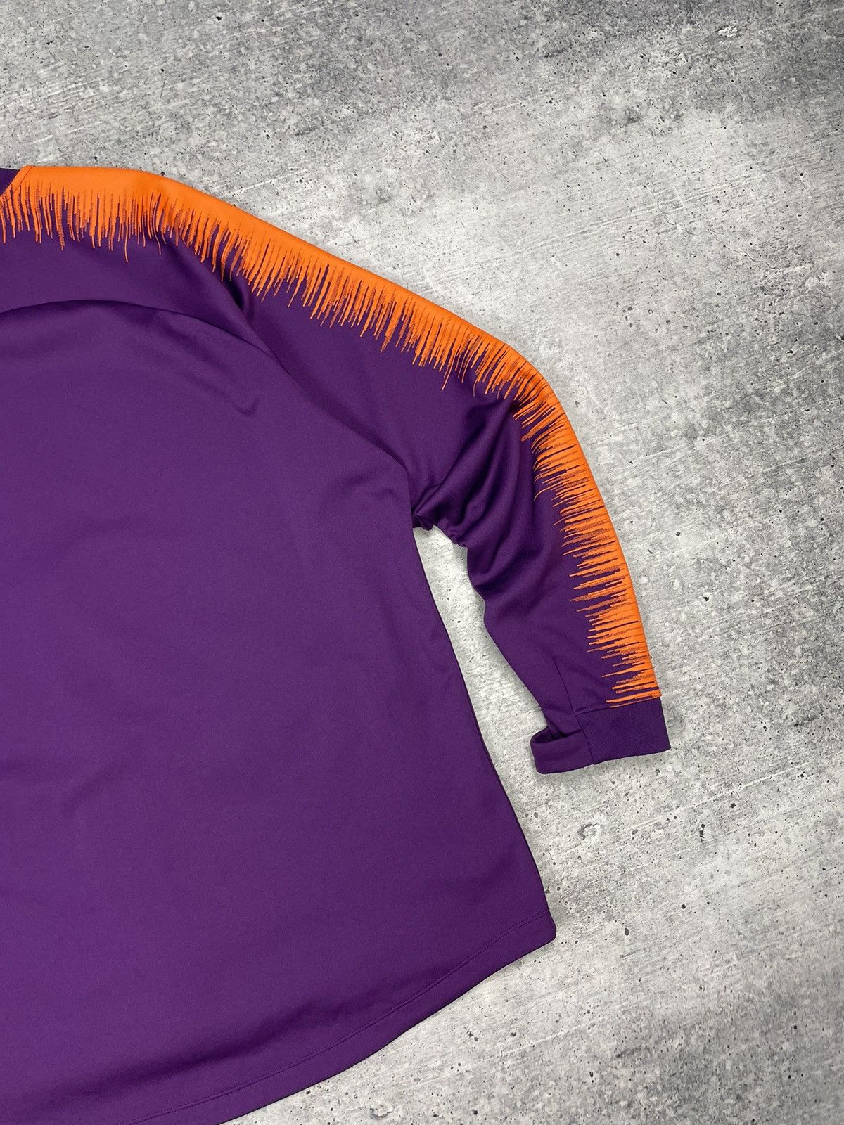 Nike × Vintage Vintage Nike Y2K Manchester City Reflective Logo Zip Olympic Size US XXL / EU 58 / 5 - 15 Thumbnail