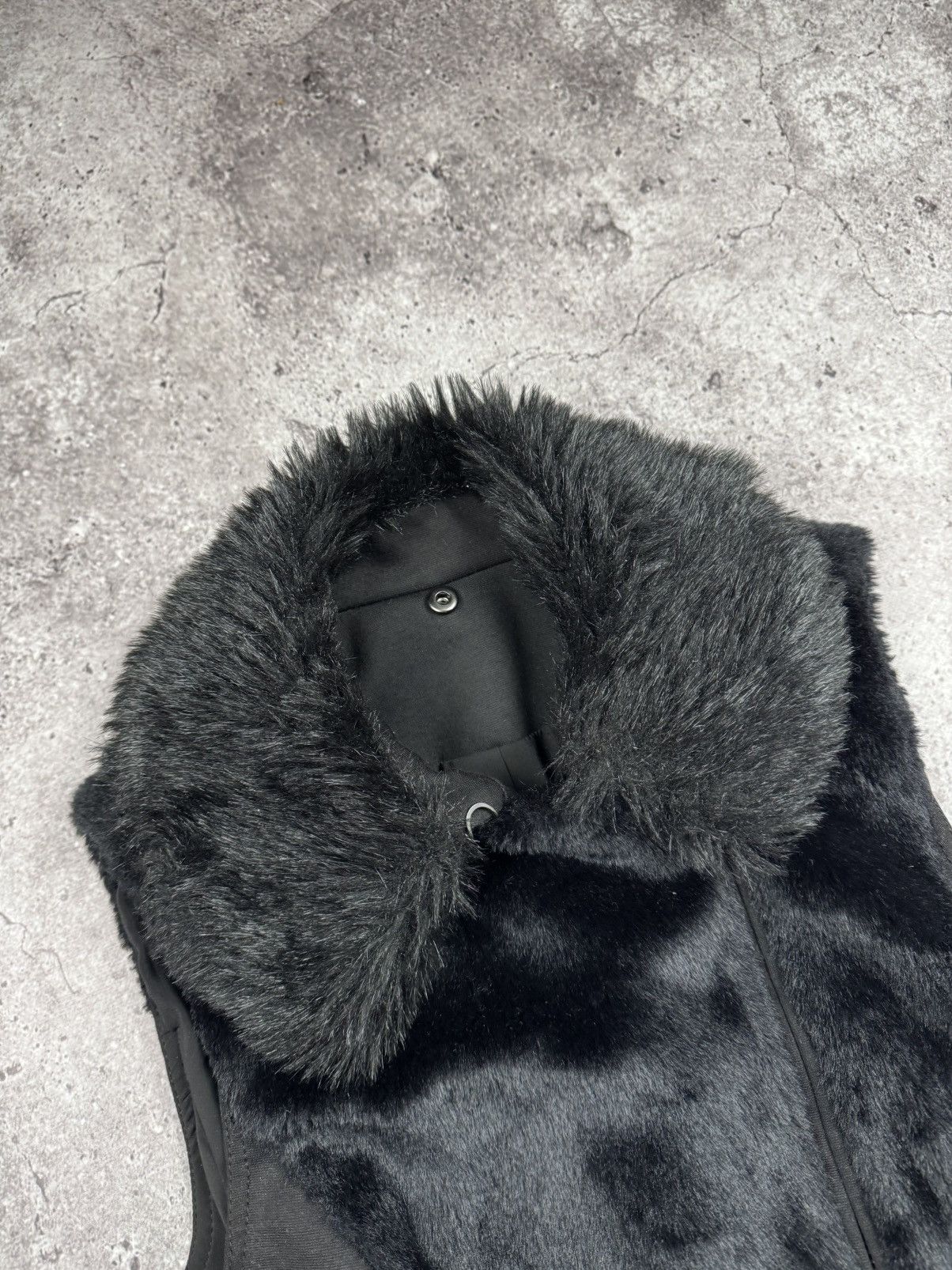 Armani Vintage Armani Avant Garde Fur Y2K Opium Vest/Jacket Owens Size S / US 4 / IT 40 - 9 Thumbnail