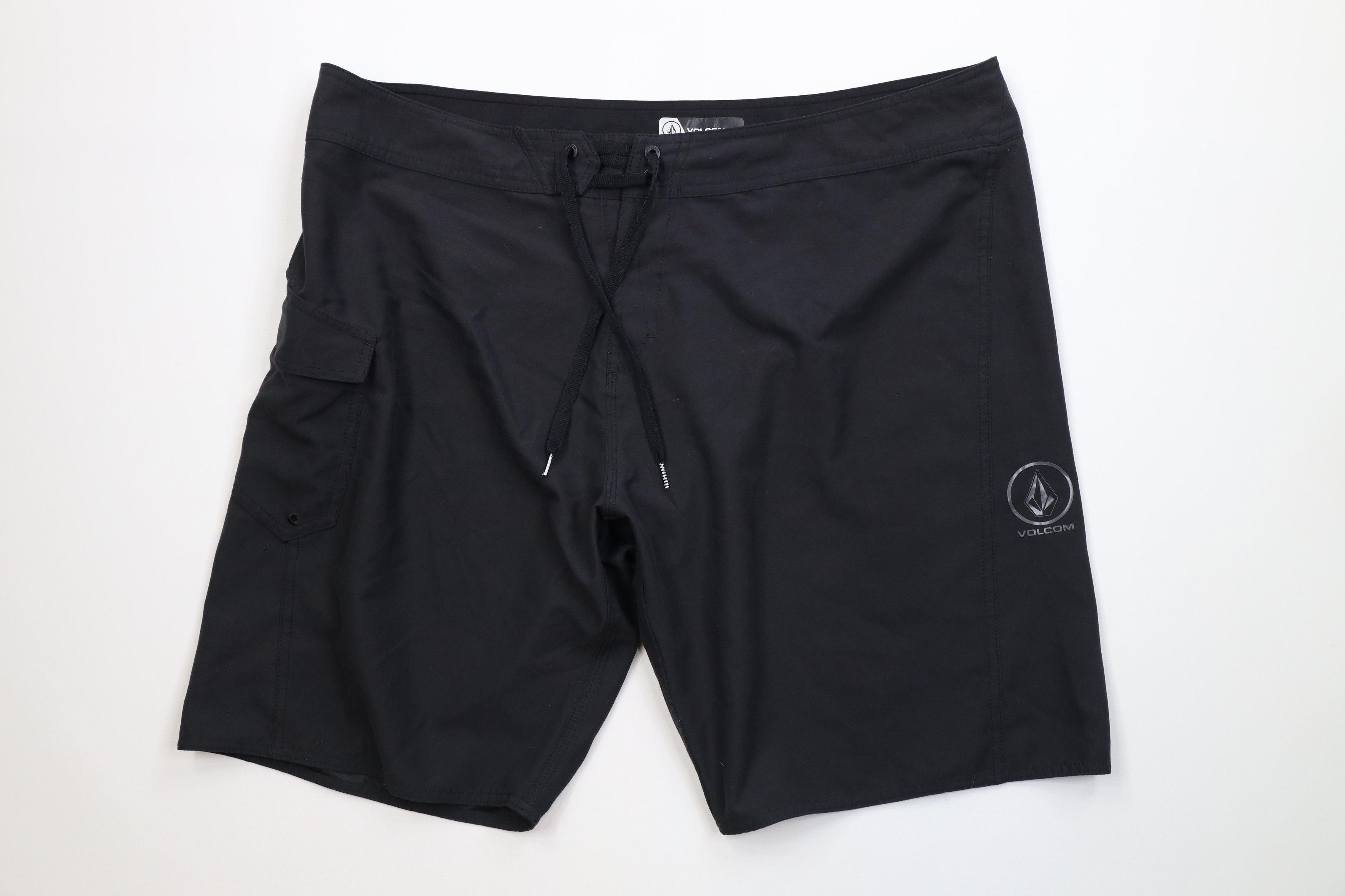 Volcom Vintage Y2K Volcom Surfing Spell Beach Board Shorts Black Size US 42 / EU 58 - 1 Thumbnail