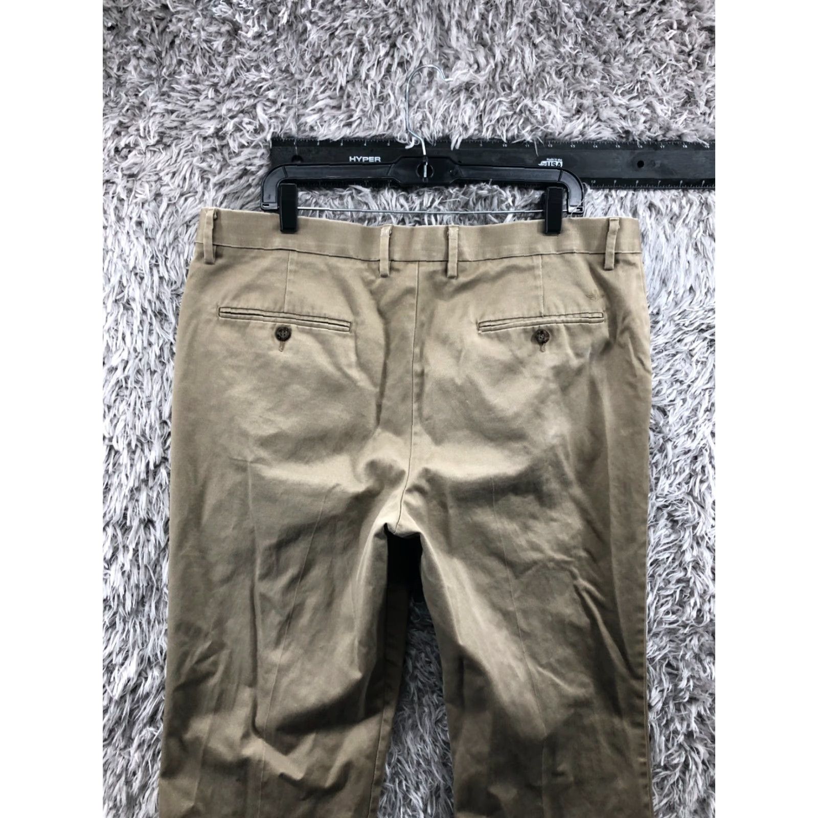 Dockers Dockers D3 Classic Fit Khaki Pants Mens 38x31 Beige Flat Front 5-Pocket Stretch Casual Formal Business Pants Size US 38 / EU 54 - 7 Thumbnail
