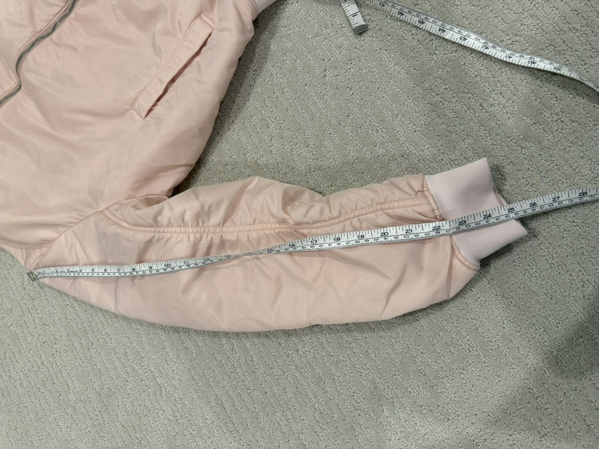 McQ Alexander McQueen Men’s McQ Alexander McQueen pink bomber jacket patch IT48 Size US M / EU 48-50 / 2 - 16 Thumbnail