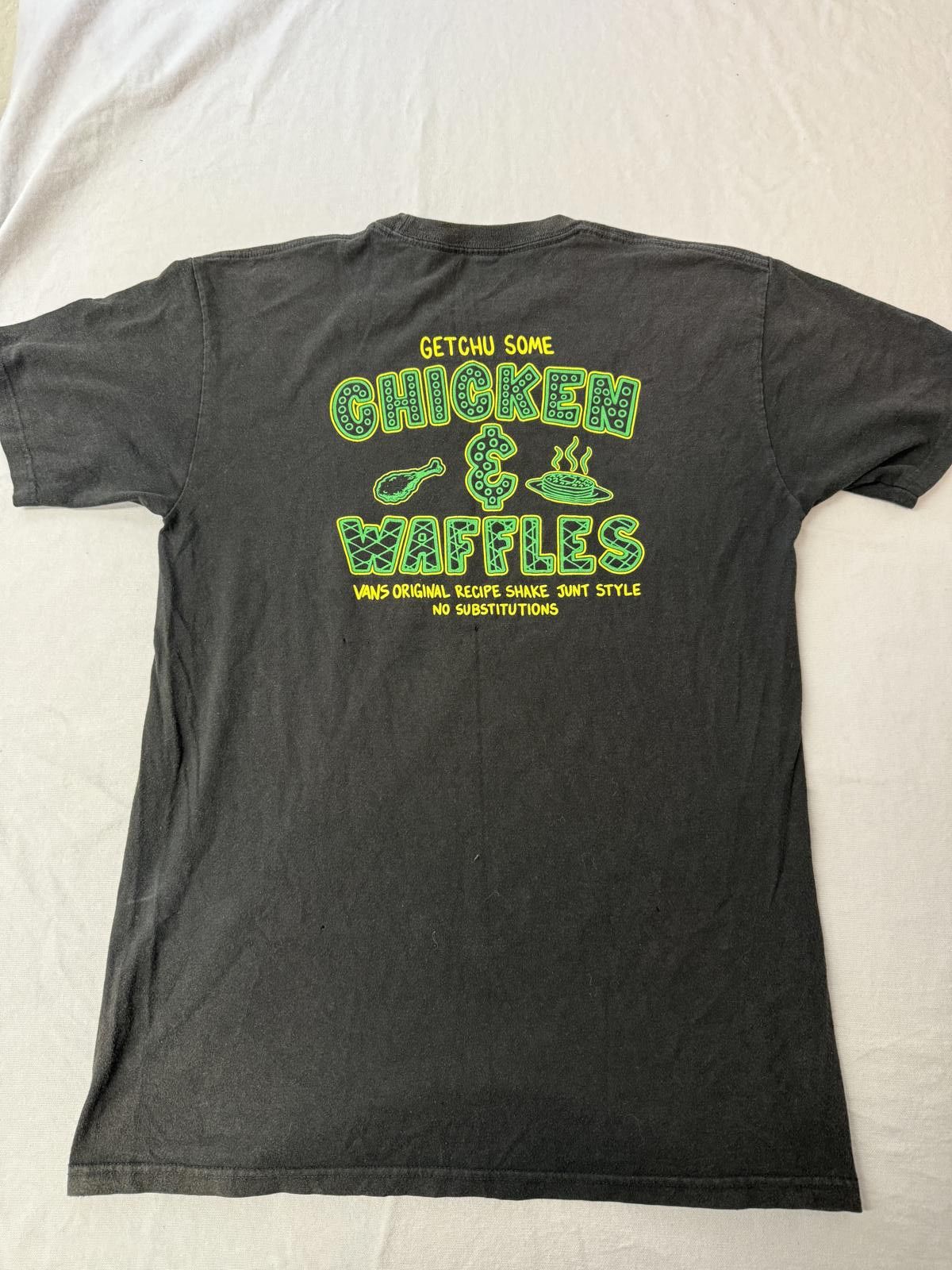 Vans Vans X Shake Junt Collab T-shirt 2020 Chicken and Waffles -M Size US M / EU 48-50 / 2 - 1 Thumbnail