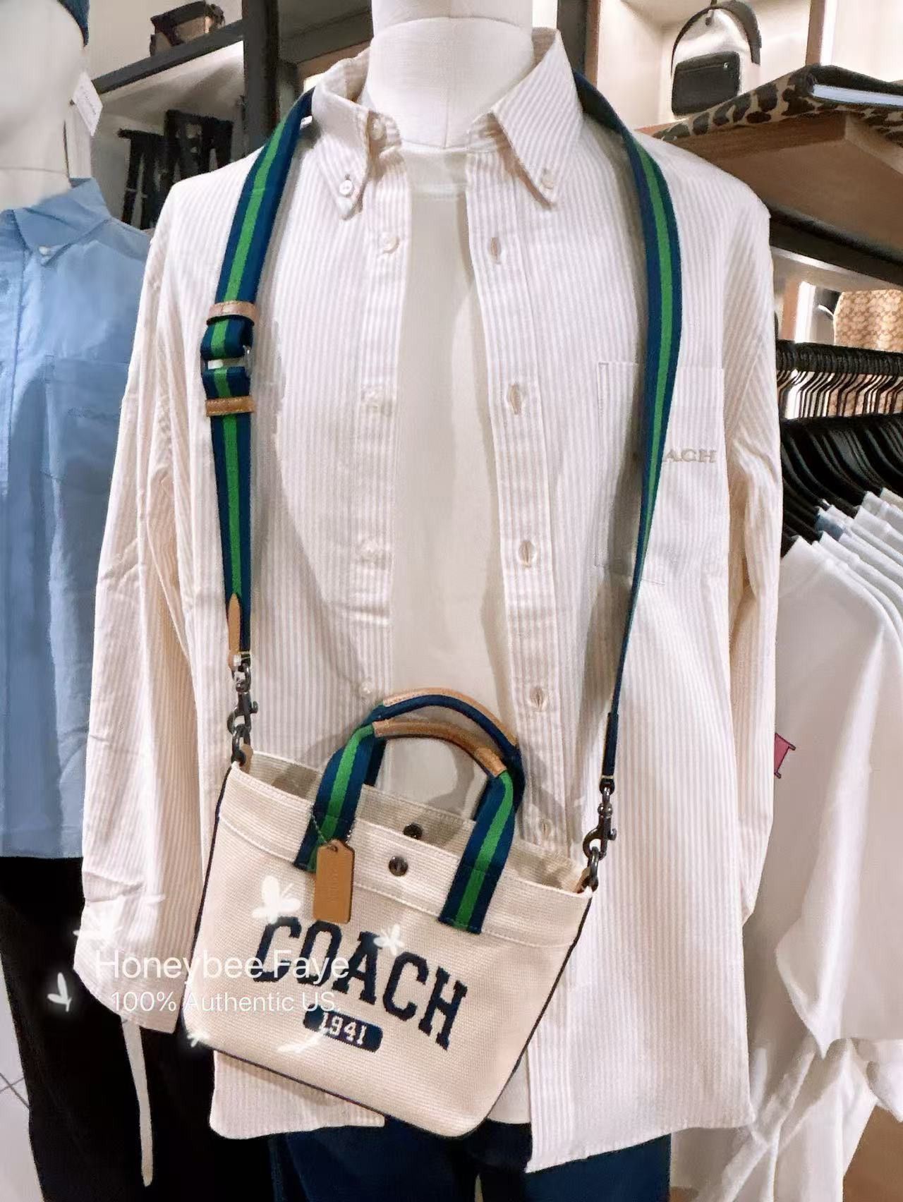 Coach NWT Coach Tote Bag 20 With Coach Graphic CBK29 Size ONE SIZE - 3 Thumbnail